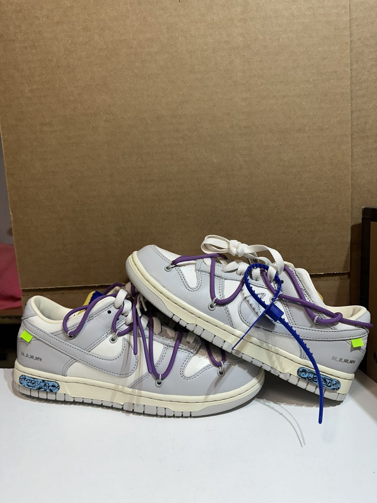 Nike × Off-White Lot 48 Nike x Off White Dunk Low Size US 8.5 / EU 41-42 - 3 Thumbnail