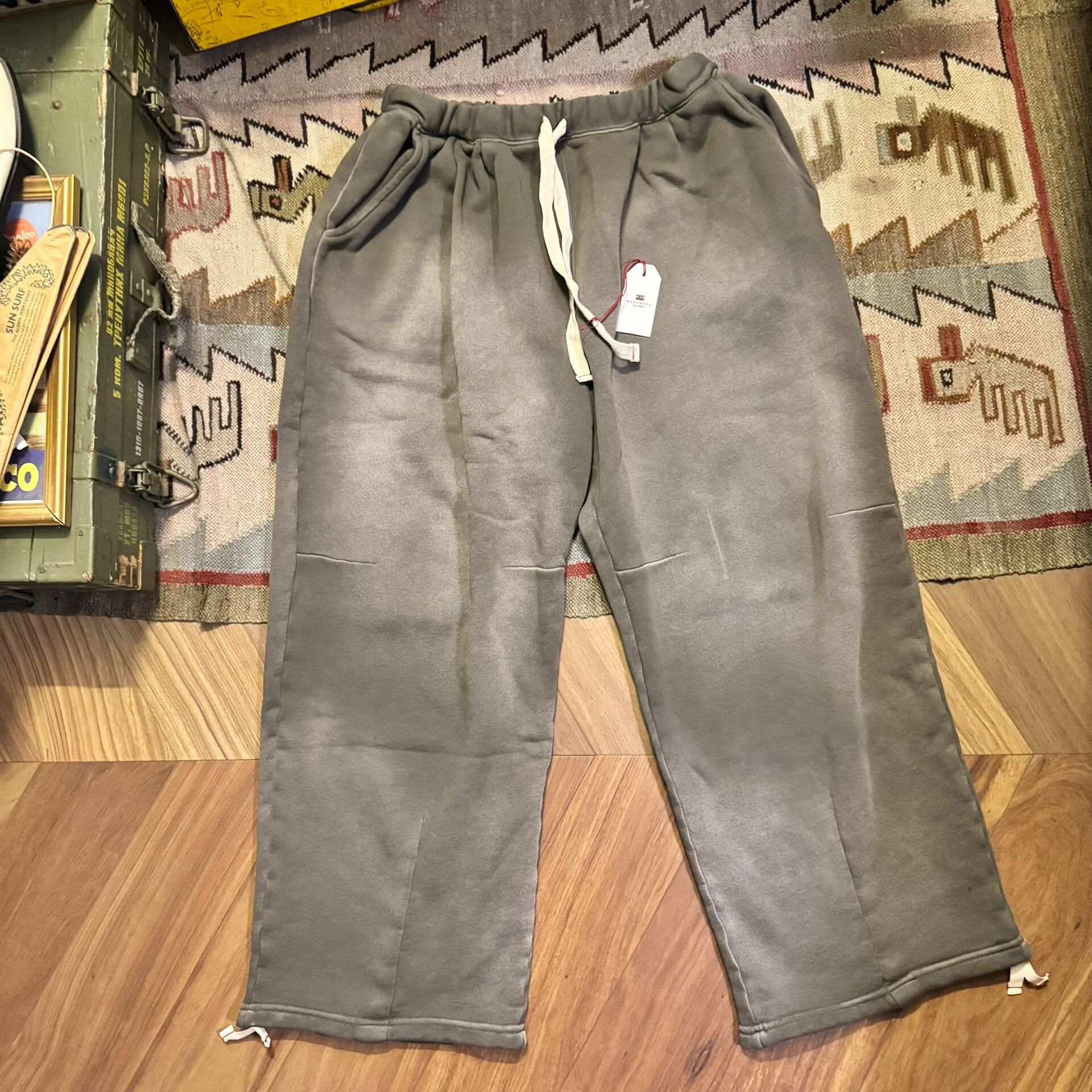 MOOJIMOOJIUS Aged Olive Green Mooji Sweats Size US 30 / EU 46 - 1 Thumbnail