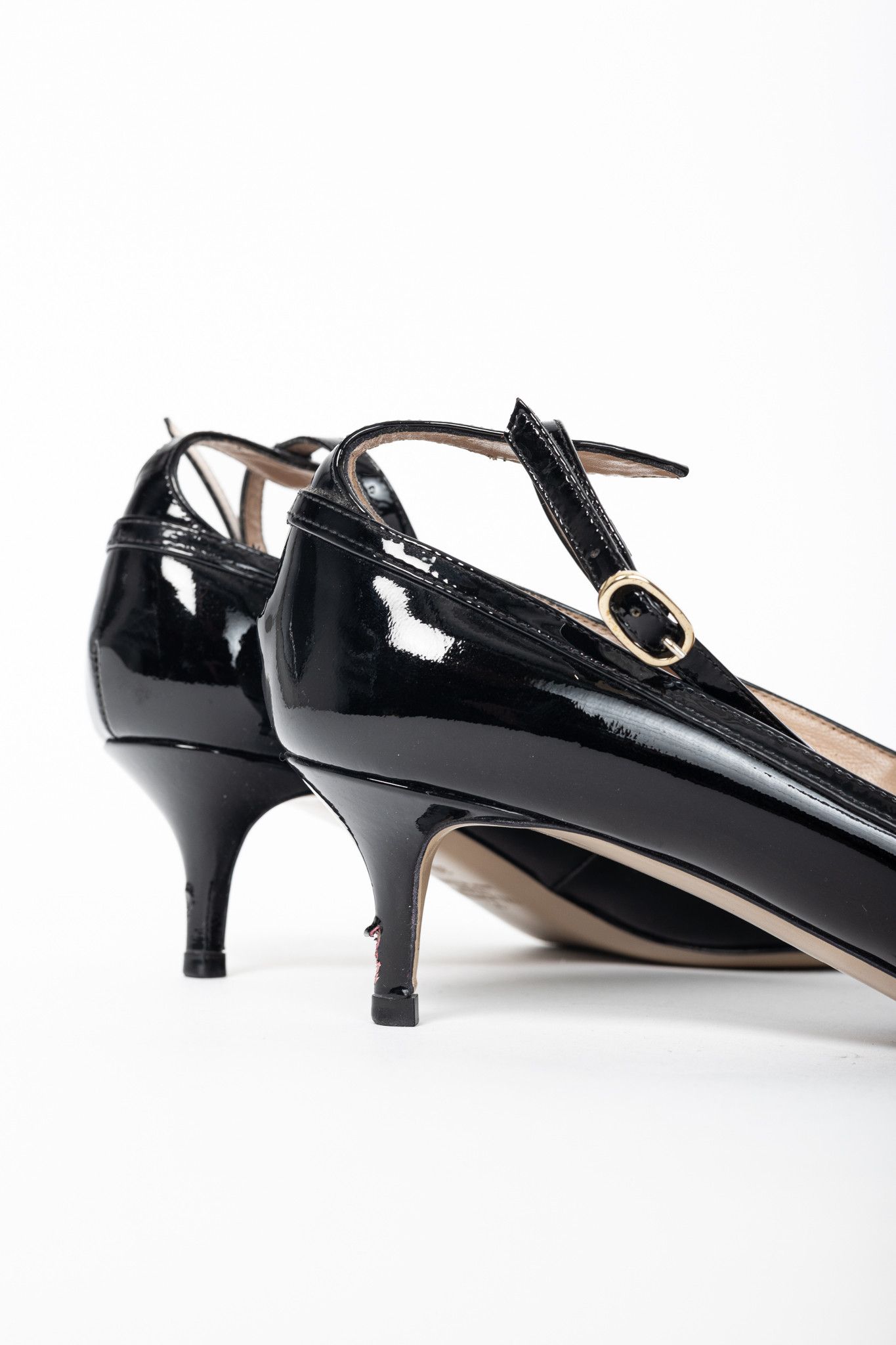 Valentino Valentino Garavani Nero Patent-Leather Mary-Jane Pumps Size US 8.5 / IT 38.5 - 8 Thumbnail