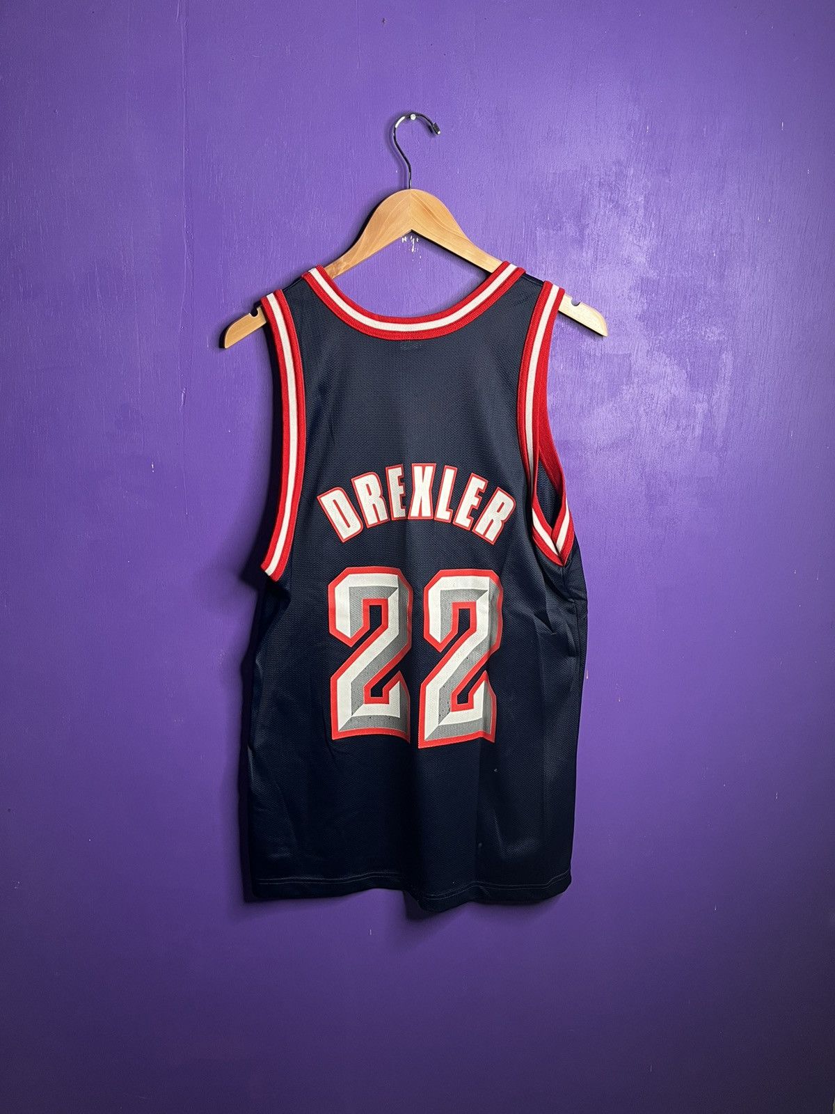 Champion × NBA × Vintage Vintage 90s Champion rockets Clyde Drexler jersey Size US M / EU 48-50 / 2 - 2 Thumbnail