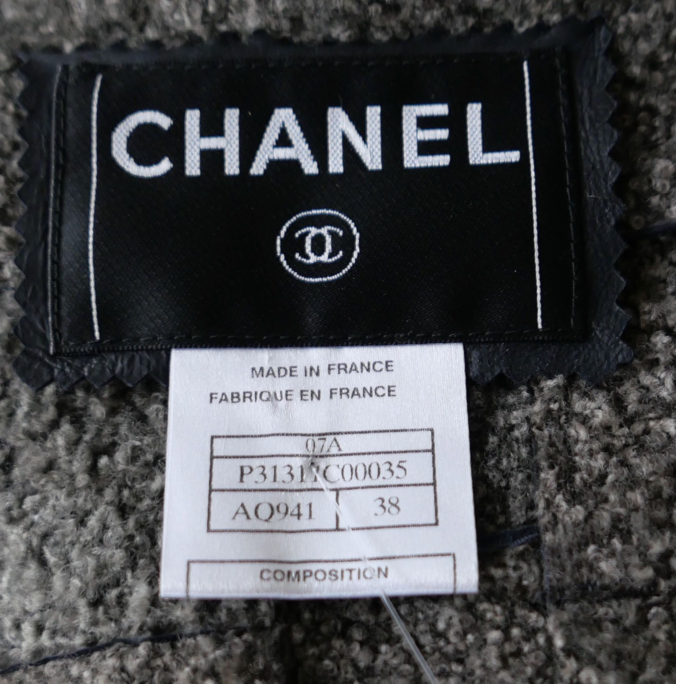 Chanel Chanel Pre-Fall 2007 Button Trim Leather & Shearling Jacket Size S / US 4 / IT 40 - 11 Thumbnail