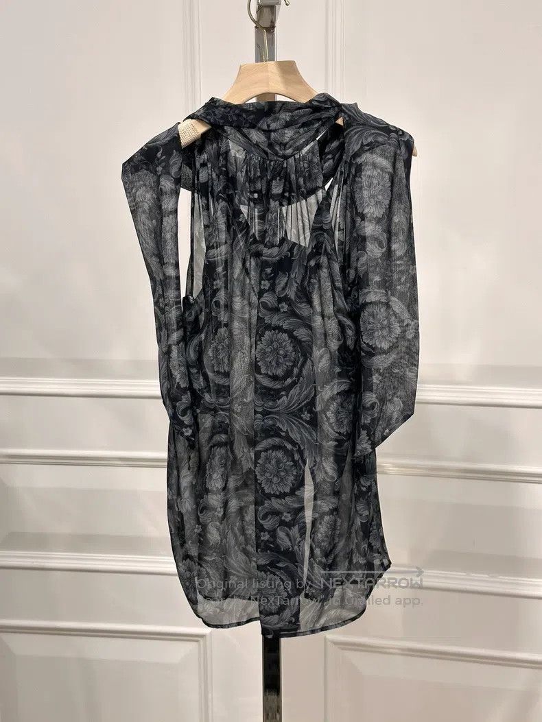 Versace Versace Silk print top Size XS / US 0-2 / IT 36-38 - 2 Thumbnail