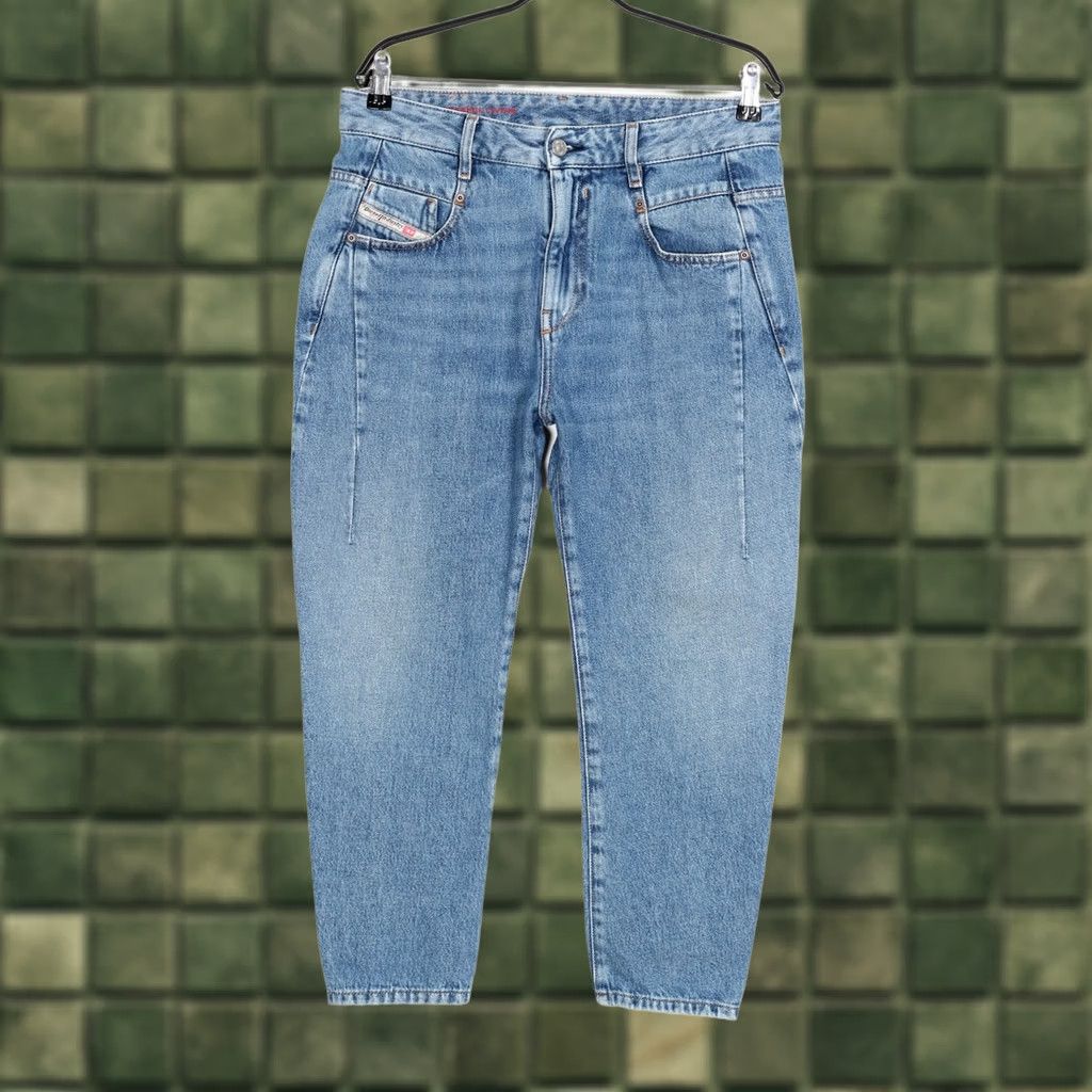 Diesel DIESEL D-FAYZA 09C16 Boyfriend Tapered Slim Ankle Jeans Women W27 Size 27" / US 4 / IT 40 - 1 Thumbnail