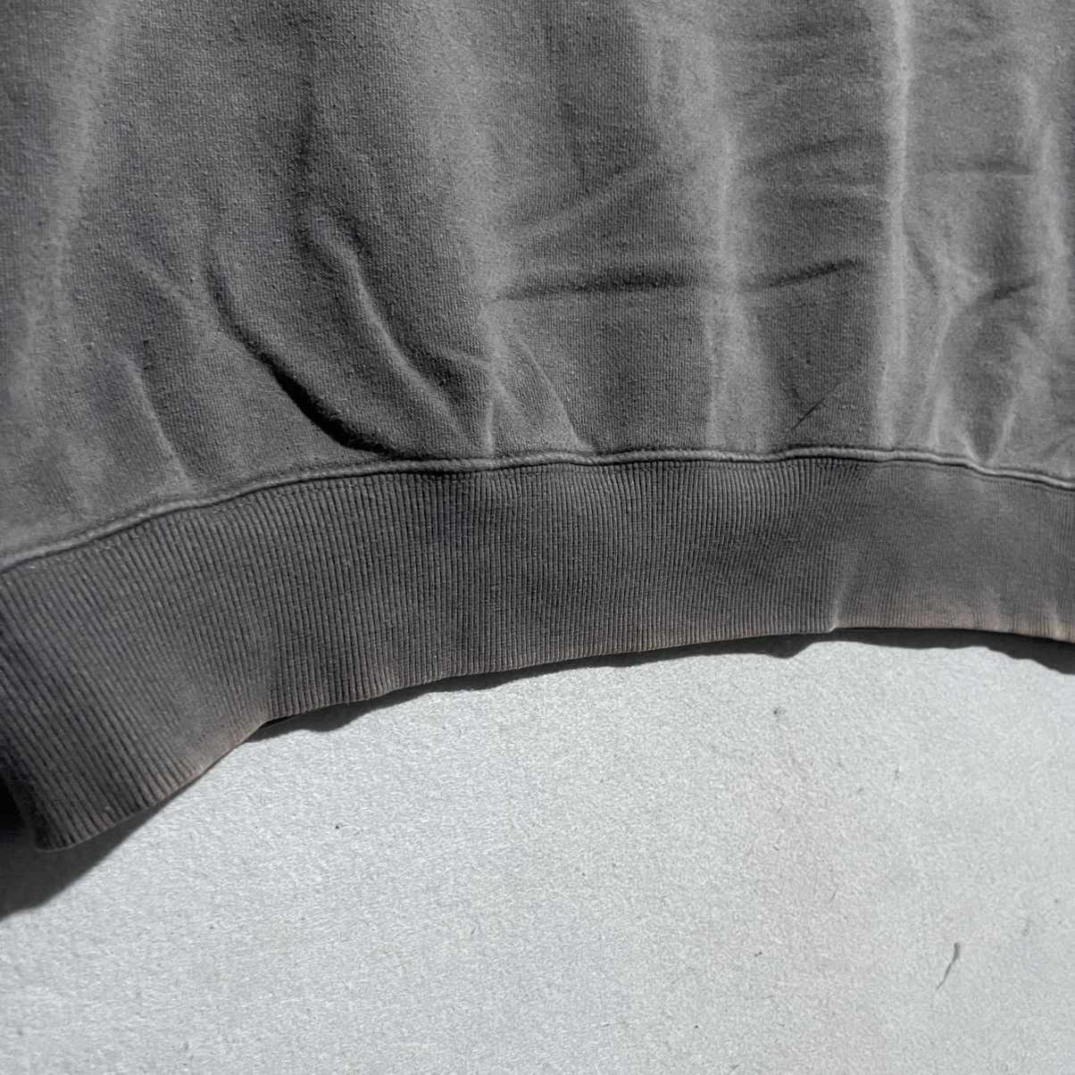 Vintage Vintage T&C Surf Designs Charcoal Sweatshirt Size US XL / EU 56 / 4 - 7 Thumbnail