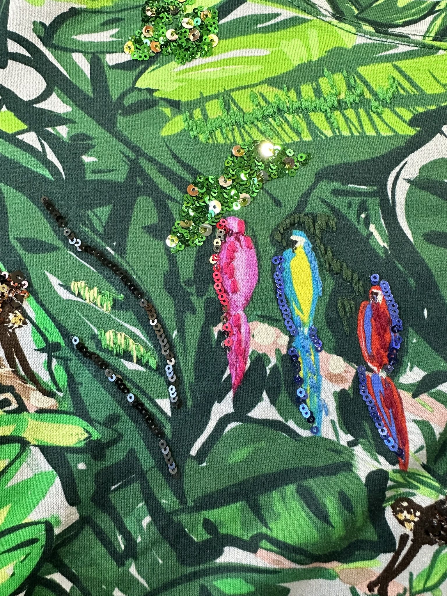 Louis Vuitton Louis Vuitton T-Shirt Jungle Theme Sequin Green Top Size M / US 6-8 / IT 42-44 - 6 Thumbnail