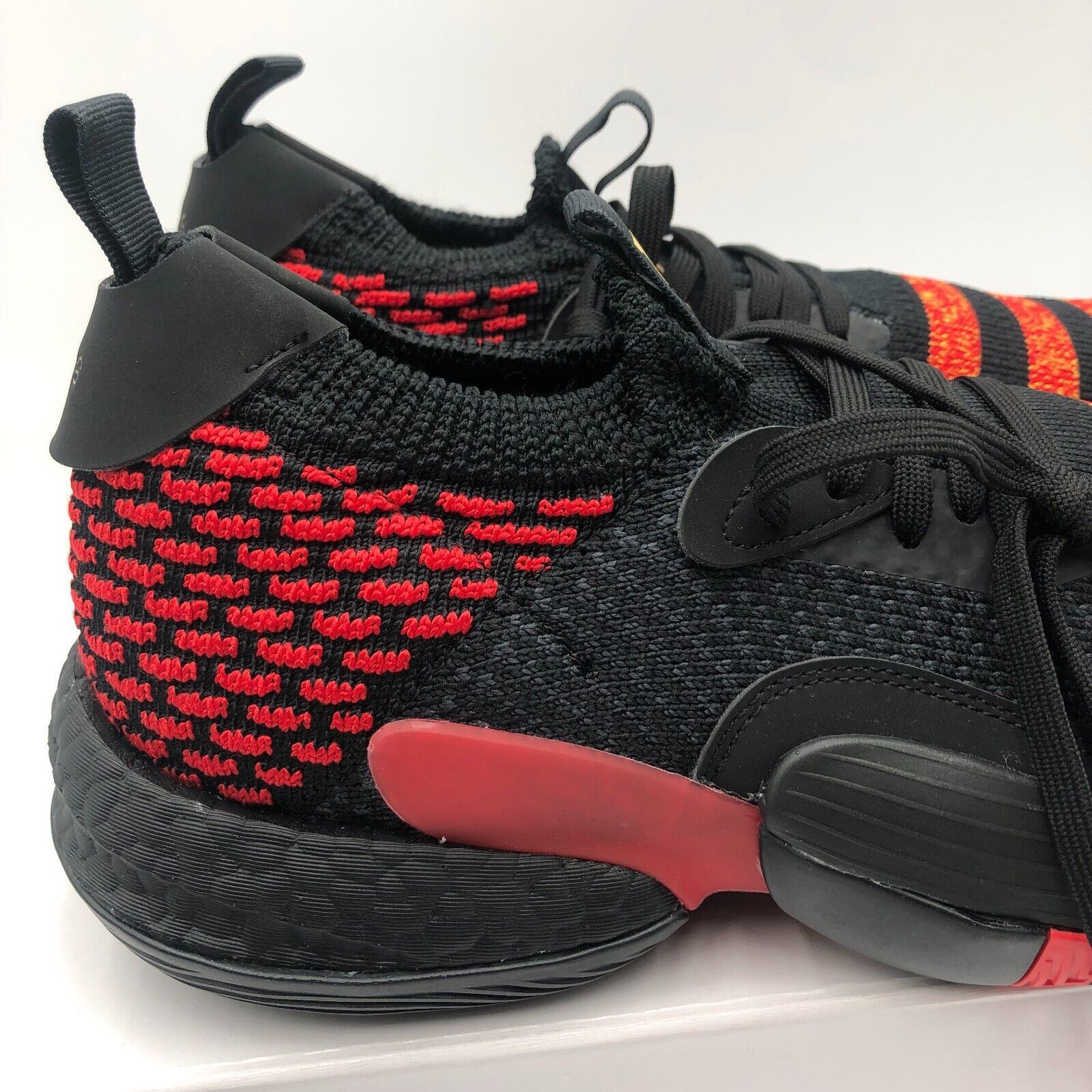 Adidas Adidas Trae Young 2 Men's Size 10 Hawks Black Red Size US 10 / EU 43 - 11 Thumbnail