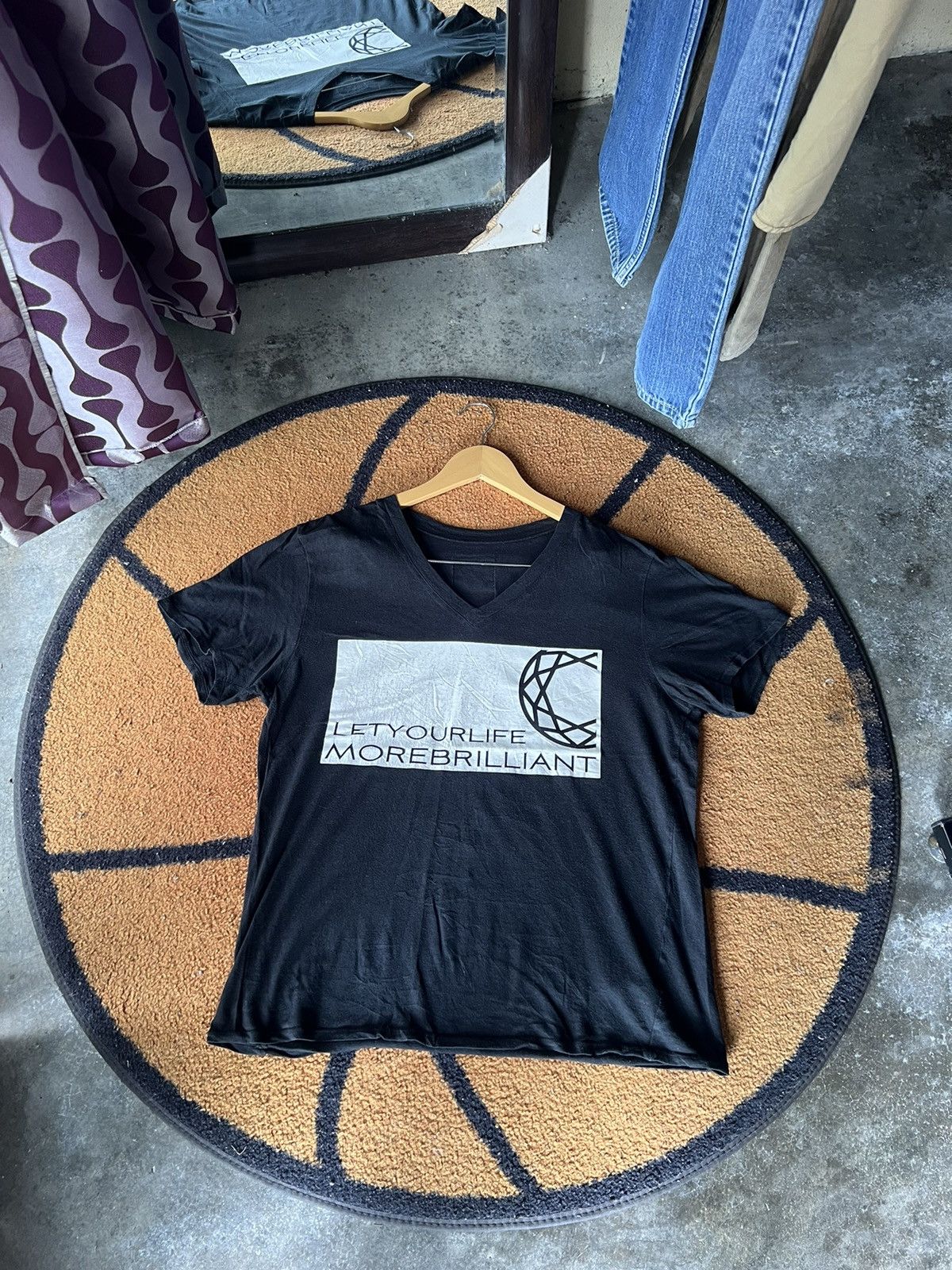 Japanese Brand 🔥Made in Japan Feelcycle Newyork V Neck Tee Size US M / EU 48-50 / 2 - 1 Thumbnail