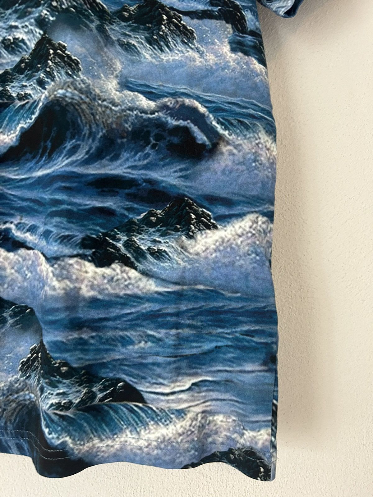 Givenchy BNWT Sea Waves Print T-Shirt Size US S / EU 44-46 / 1 - 5 Thumbnail