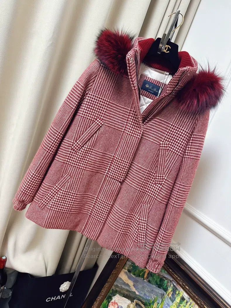 Loro Piana Loro Piana Red Plaid and Fox Fur Collar Coat Size XS / US 0-2 / IT 36-38 - 1 Thumbnail
