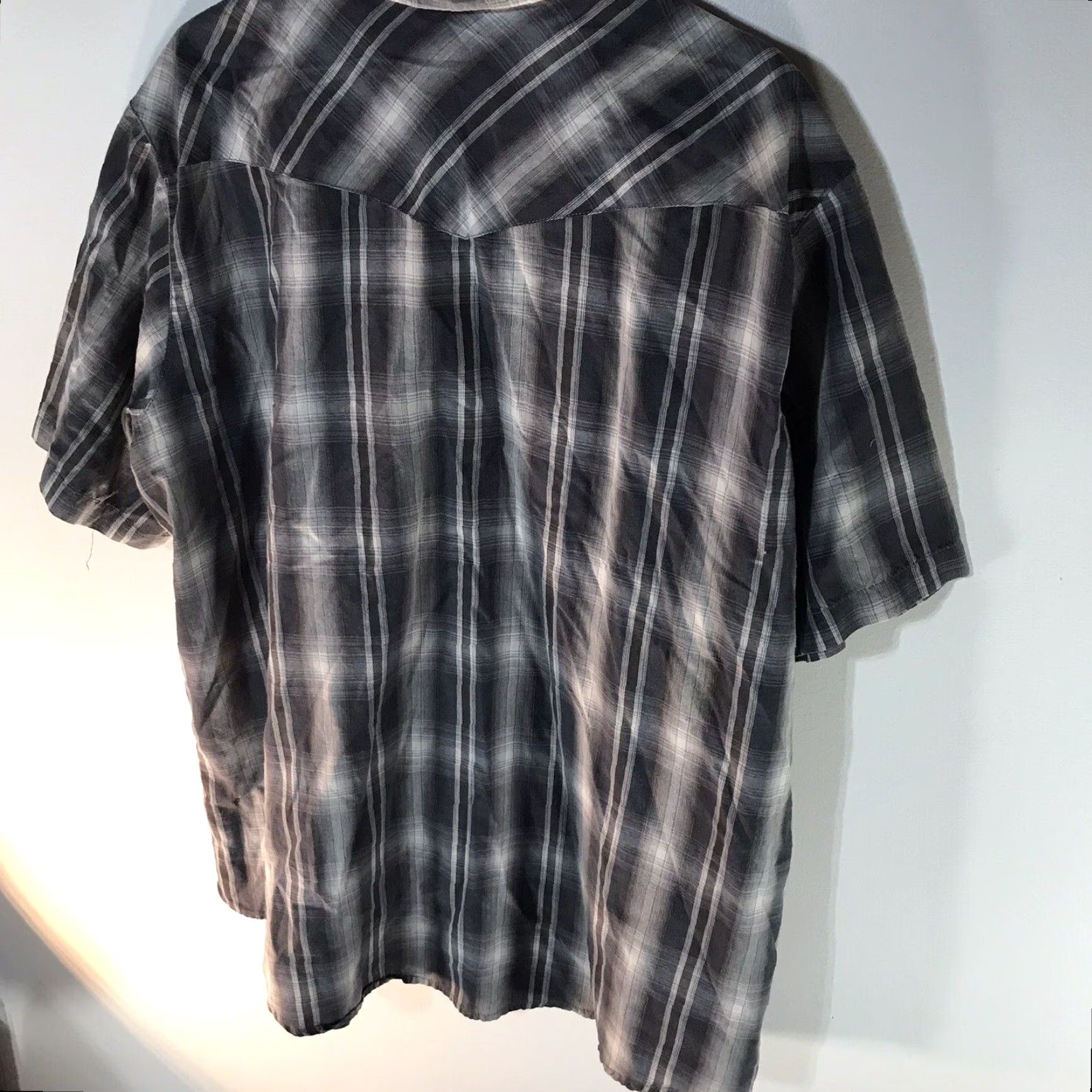 Vintage Bit & Bridle Western Shirt Mens 2X Short Sleeve Button-Up Striped Blue/Grey/White Cotton Polyester Snap Pearl Snap Western Shirt Mens Size US XXL / EU 58 / 5 - 3 Thumbnail