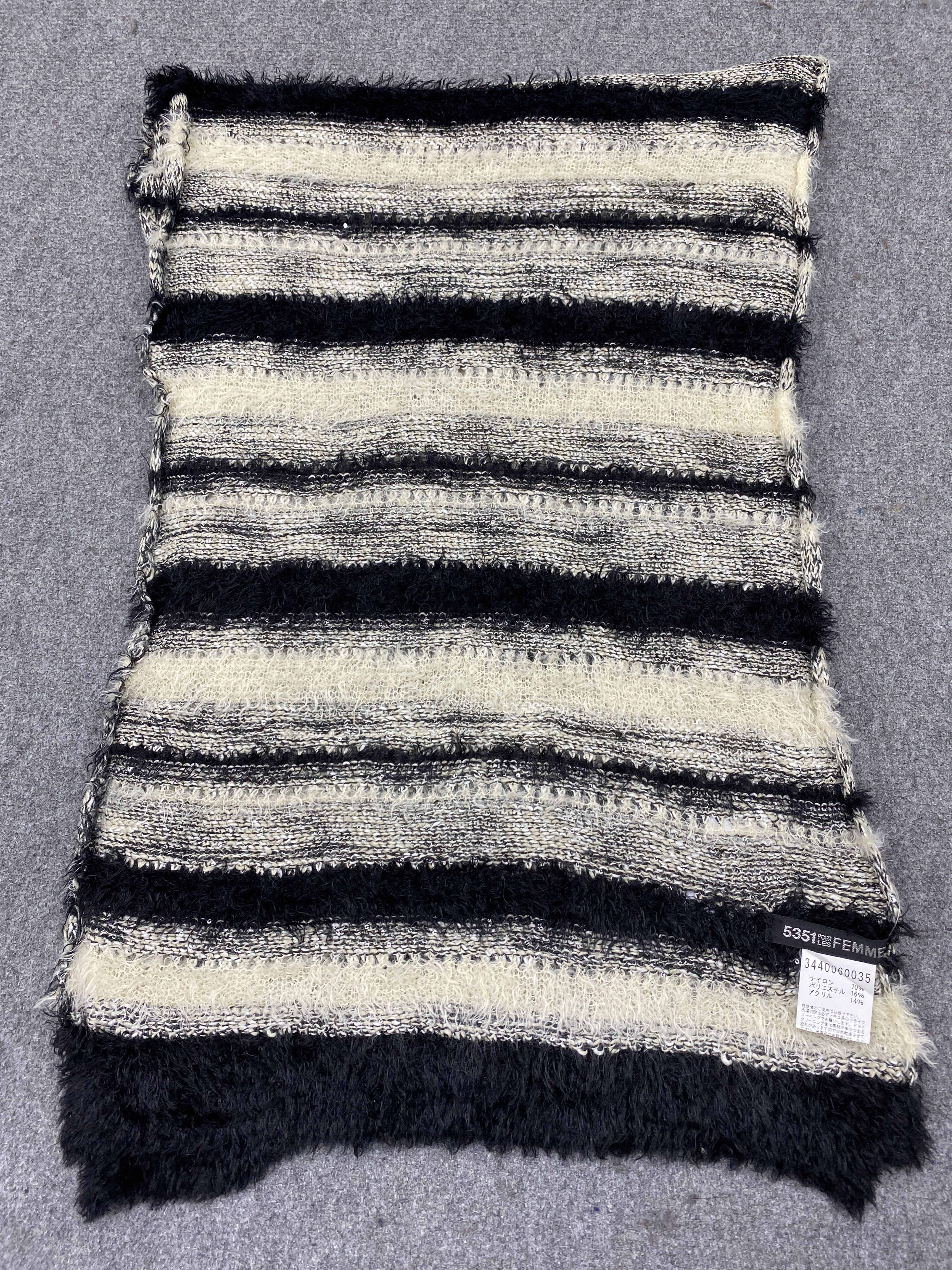 5351 POUR LES HOMMES 5351 Pour Les Hommes Knitted Scarf / Muffler SC0249 Size ONE SIZE - 3 Thumbnail
