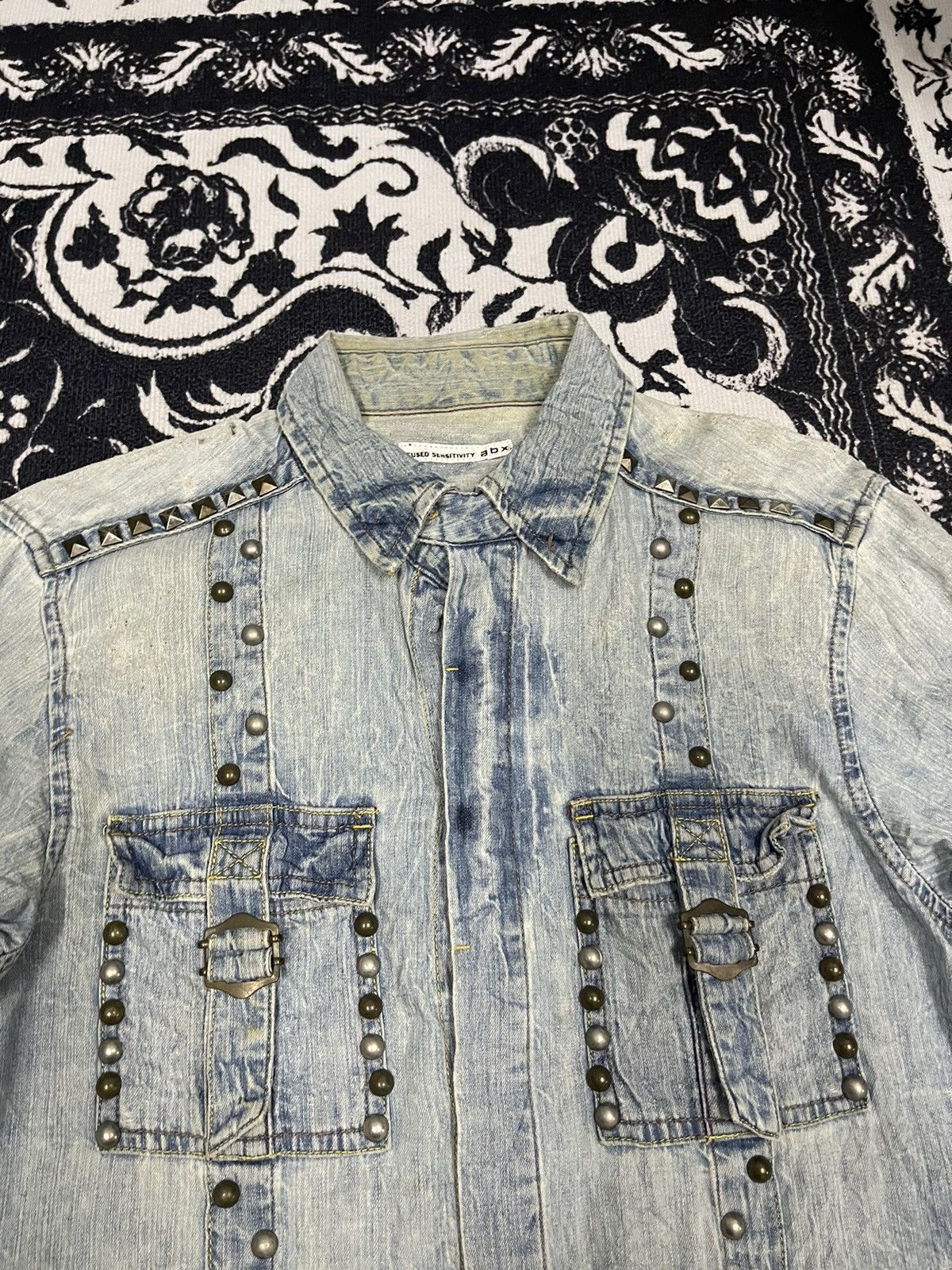 Japanese Brand 2000s KMRII INSPIRED STUDDED DENIM BUTTON UP DISTRESSED Size US S / EU 44-46 / 1 - 10 Thumbnail