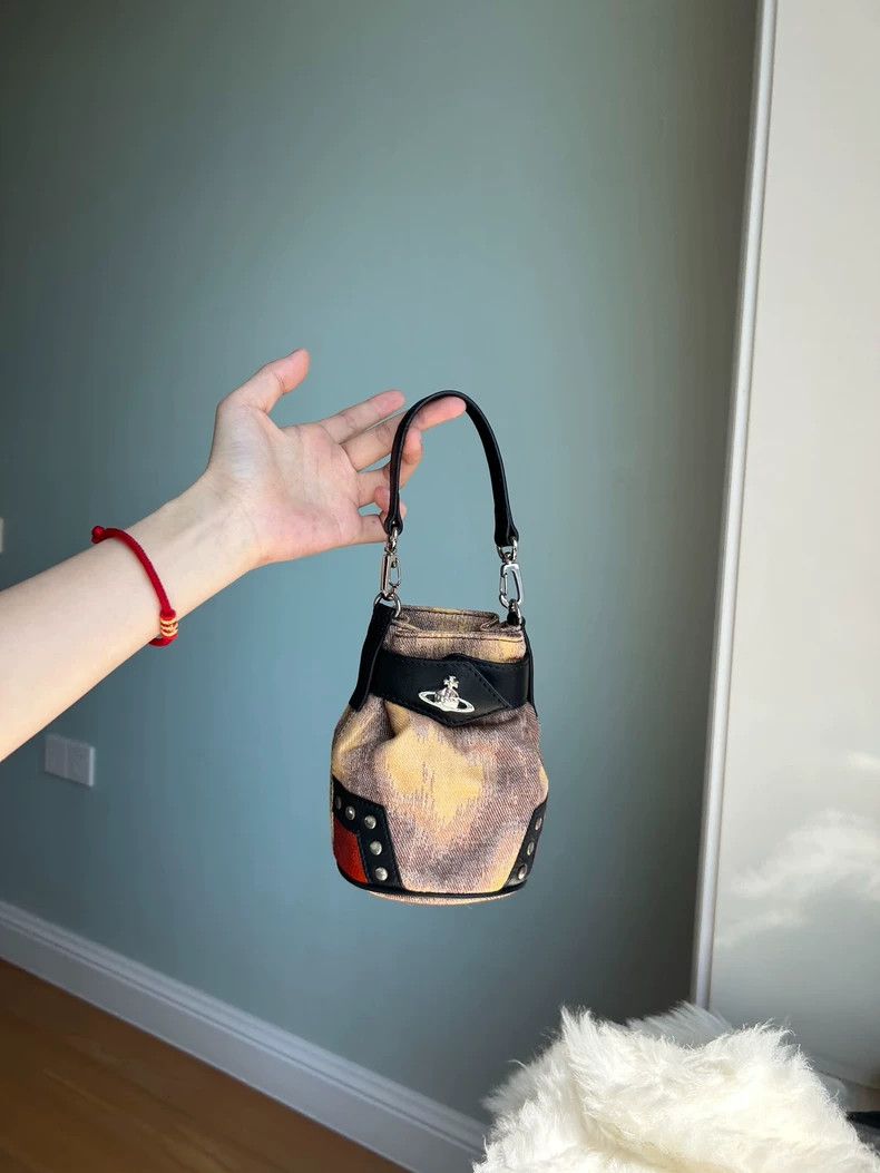 Vivienne Westwood Vivienne Westwood size os Orb Handbag Size ONE SIZE - 6 Thumbnail