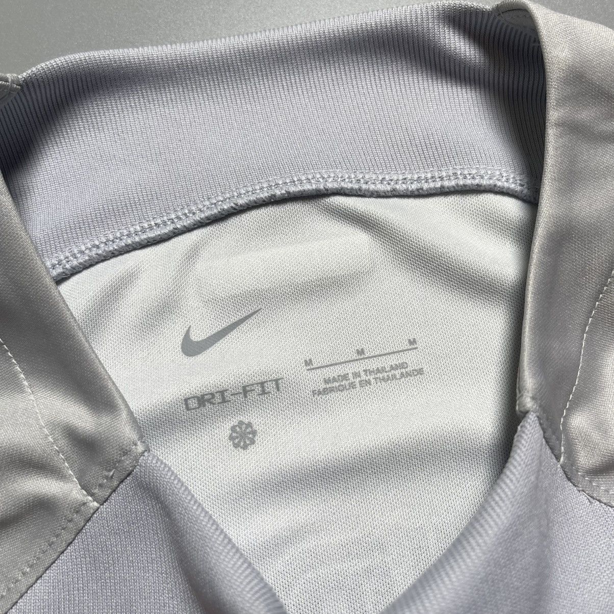 Nike × Vintage BARCELONA NIKE 2022/2023 SOCCER THIRD JERSEY #9 LEWANDOWSKI Size US M / EU 48-50 / 2 - 7 Thumbnail