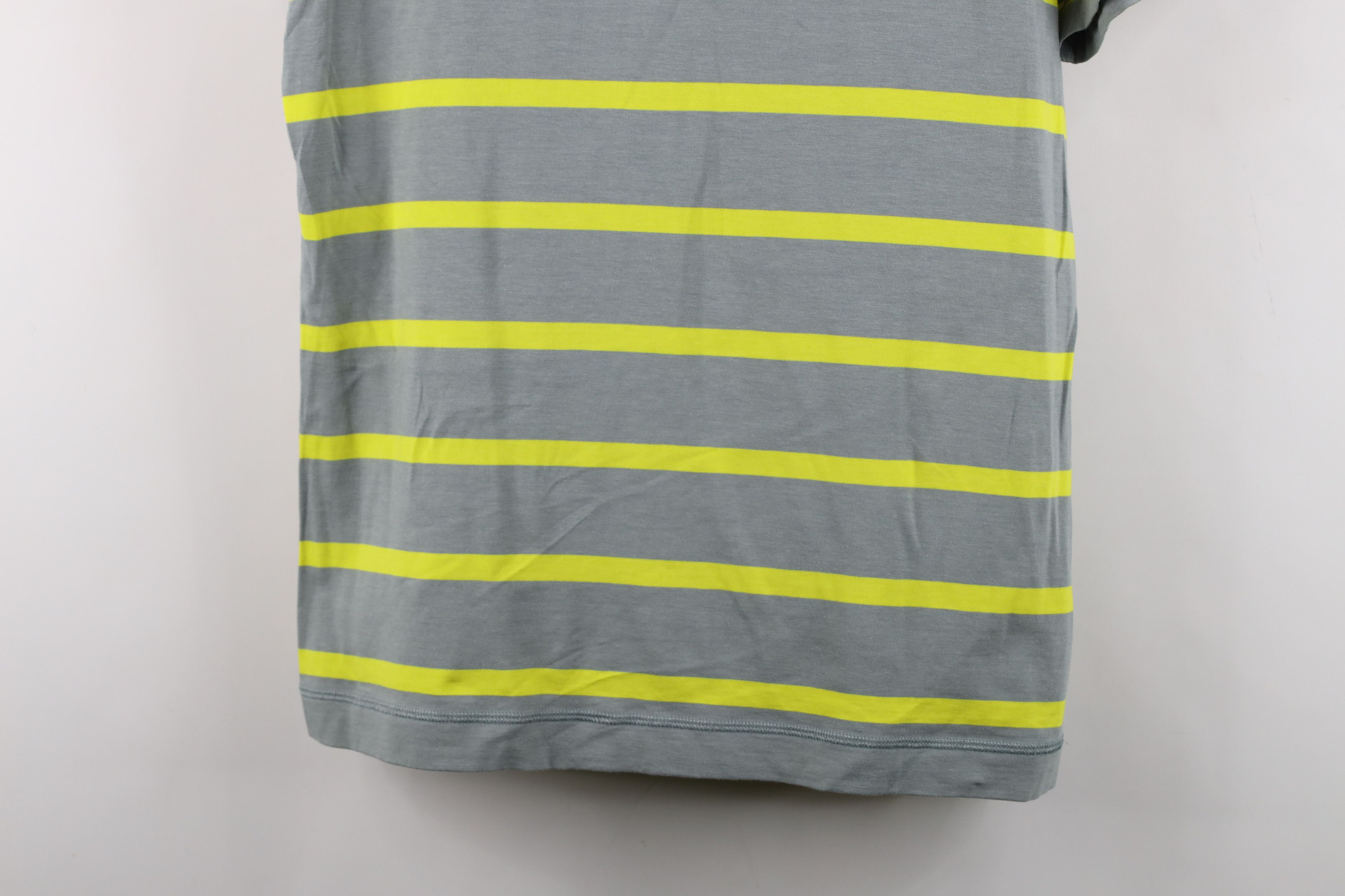 Lululemon Lululemon Color Block Basic 5 Year Short Sleeve T-Shirt Size US M / EU 48-50 / 2 - 3 Thumbnail