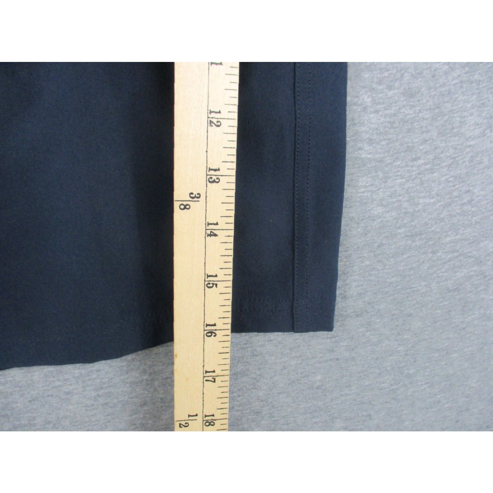 Vintage VRST Relaxed Fit Shorts Men's Small Navy Quick Dry UV Protection NWT Size US 33 - 7 Thumbnail