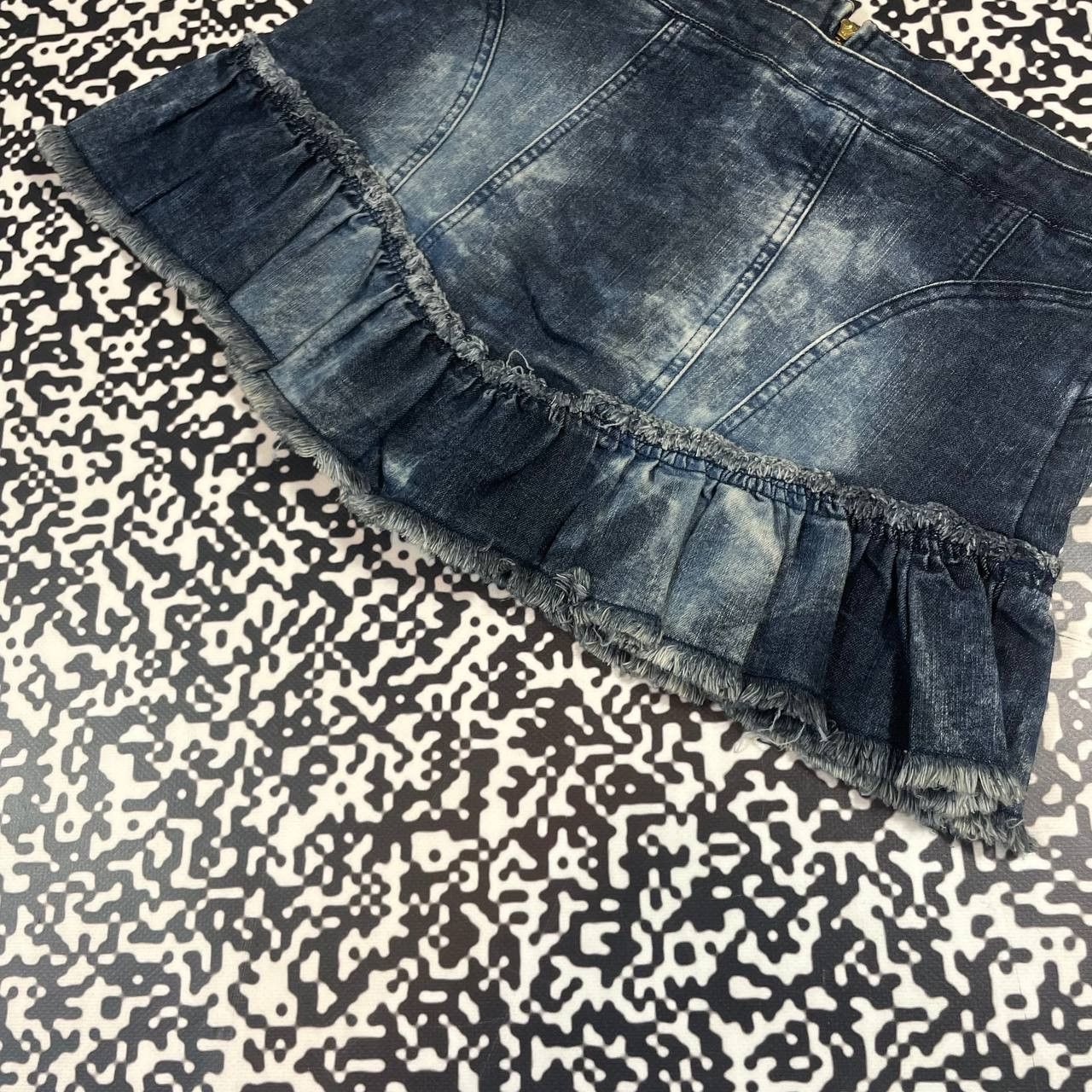 Japanese Brand Vintage Y2K Japanese Sexy Flared Mini Skirt Retro 90s Style Size 26" / US 2 / IT 38 - 8 Thumbnail