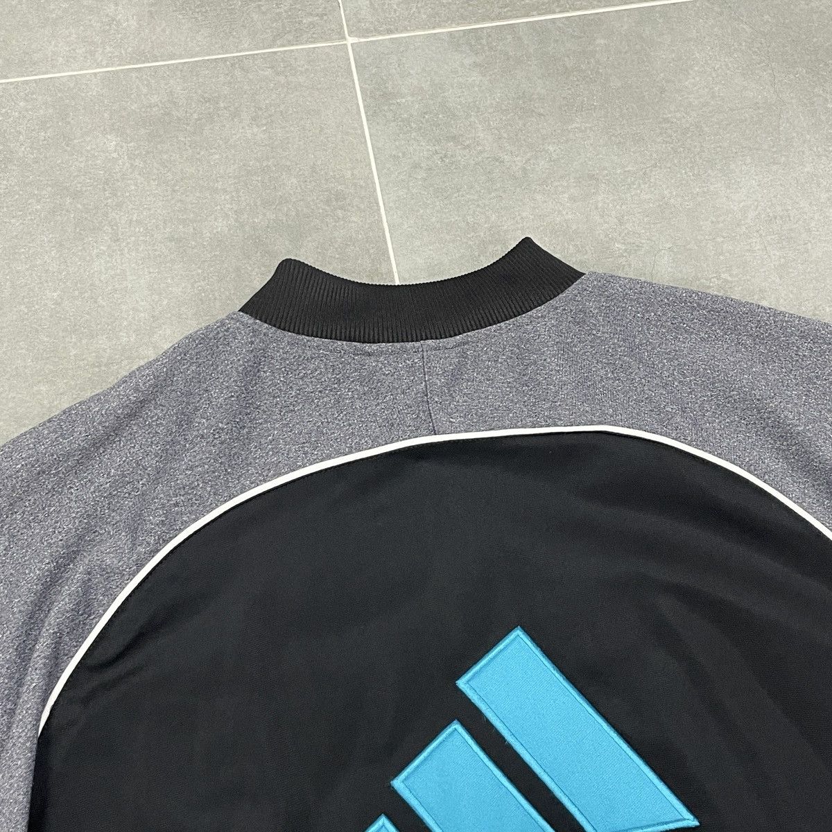Adidas × Vintage Vintage Adidas Track Jacket Size L Size US L / EU 52-54 / 3 - 21 Thumbnail