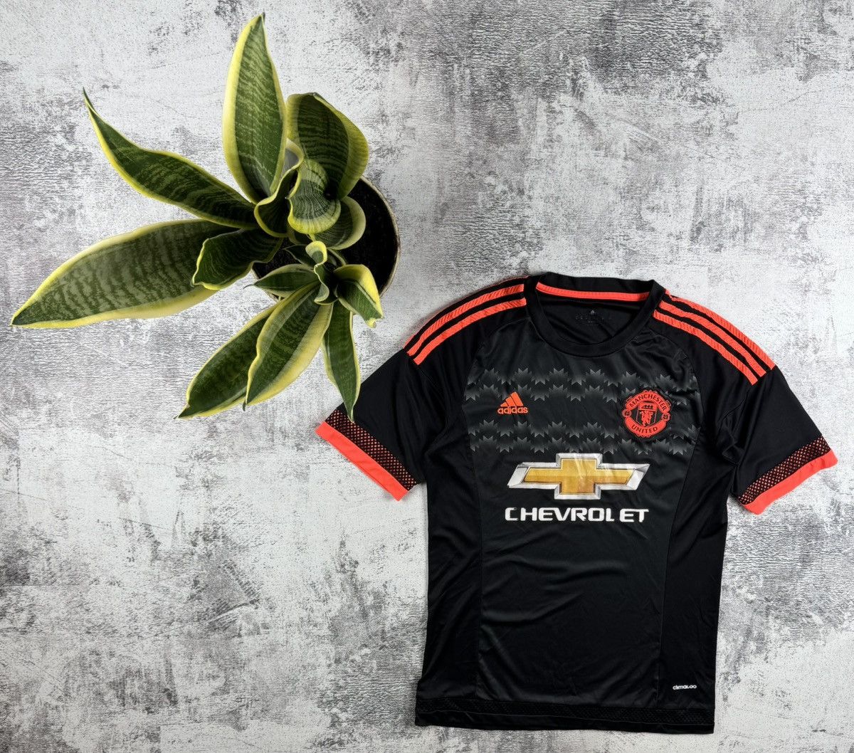 Adidas Vintage Manchester United 2015/2016 Black Soccer Football T Shirt Jersey Kit Size US M / EU 48-50 / 2 - 1 Thumbnail
