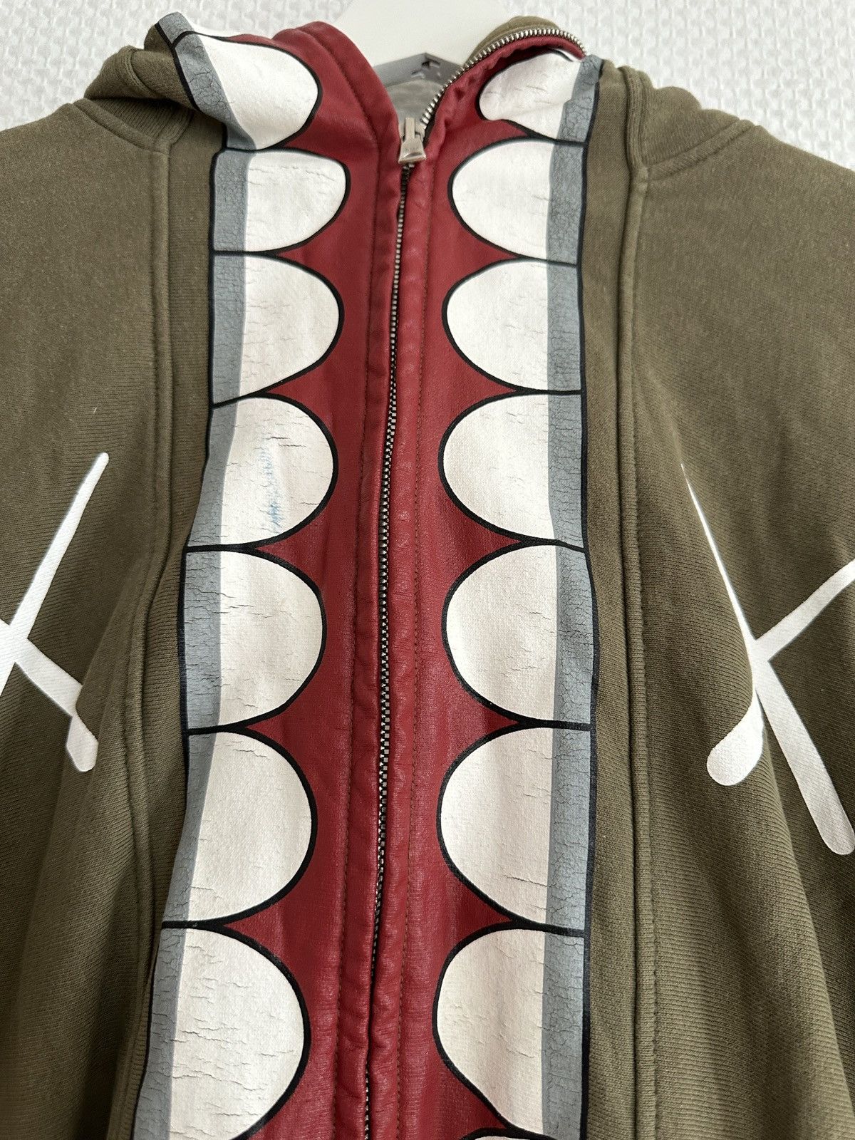 Bape × Kaws Bape x Kaws Chomper Hoodie Size US M / EU 48-50 / 2 - 5 Thumbnail