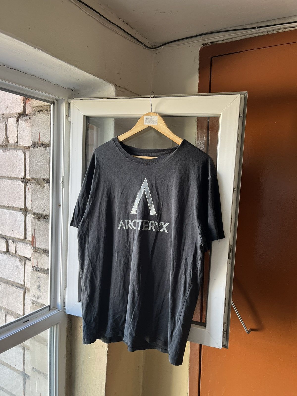 Arc'teryx Arc'teryx Classic Black Logo T-Shirt Size US XL / EU 56 / 4 - 1 Thumbnail