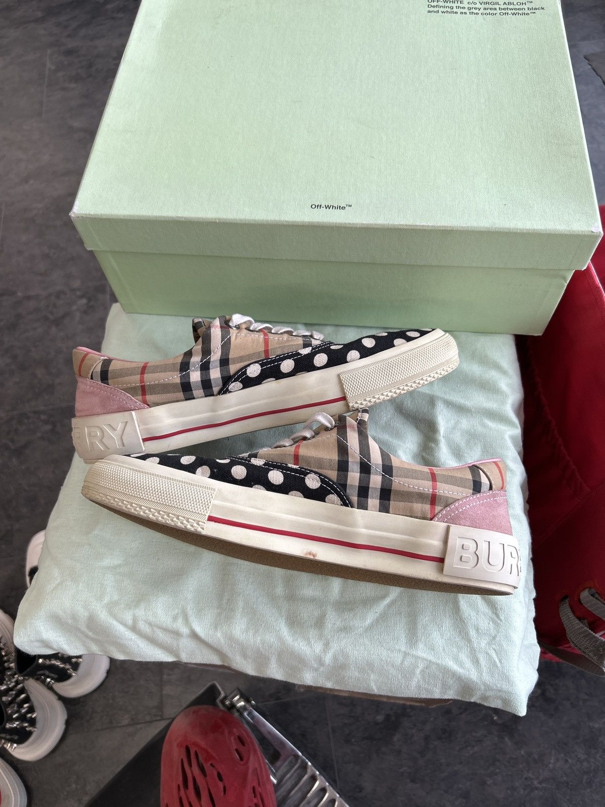 Burberry Burberry lows multi print Size US 9 / EU 42 - 2 Thumbnail