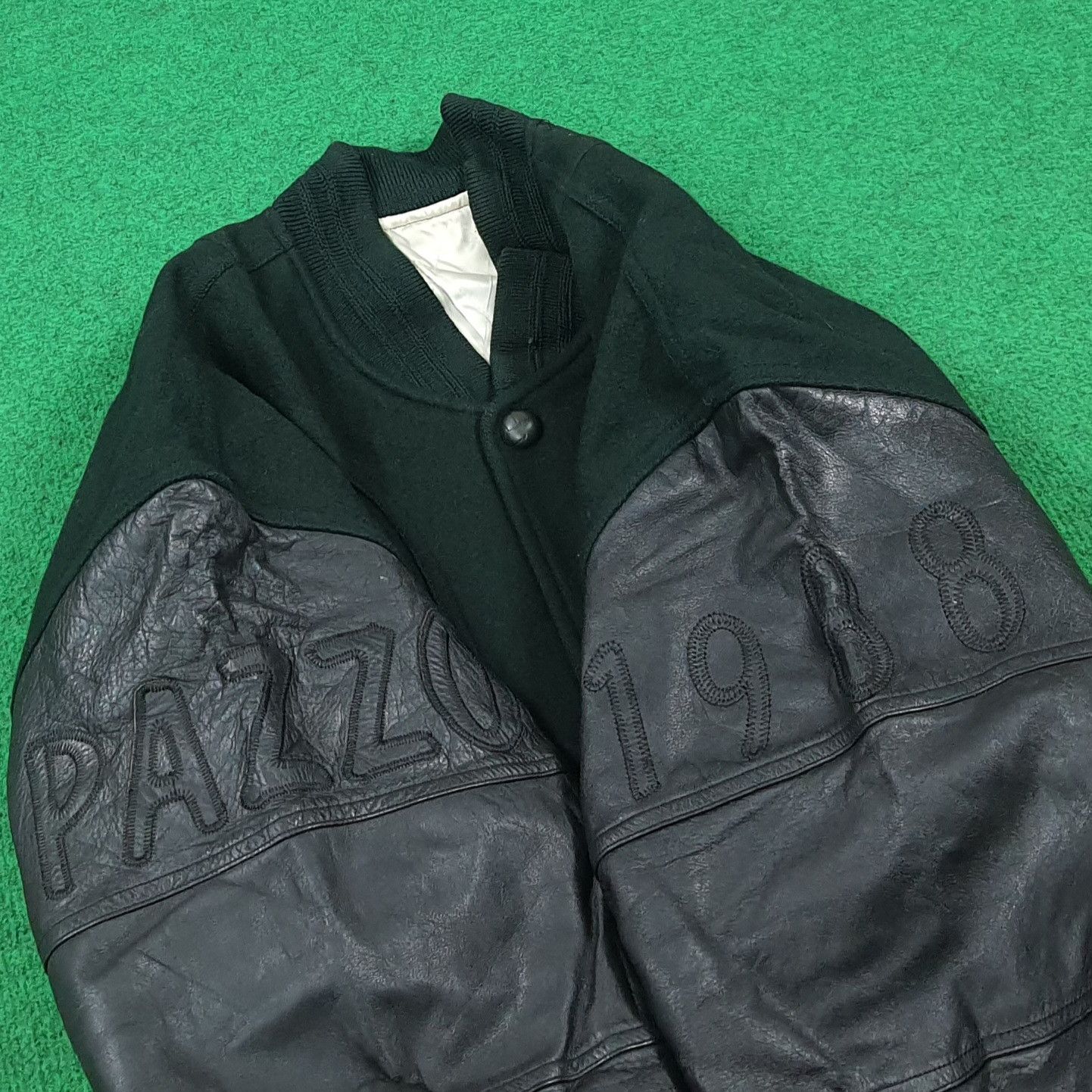 Japanese Brand Vintage 80s Pazzo Club Varsity Wool Leather Bomber C287N16 Size US L / EU 52-54 / 3 - 6 Thumbnail