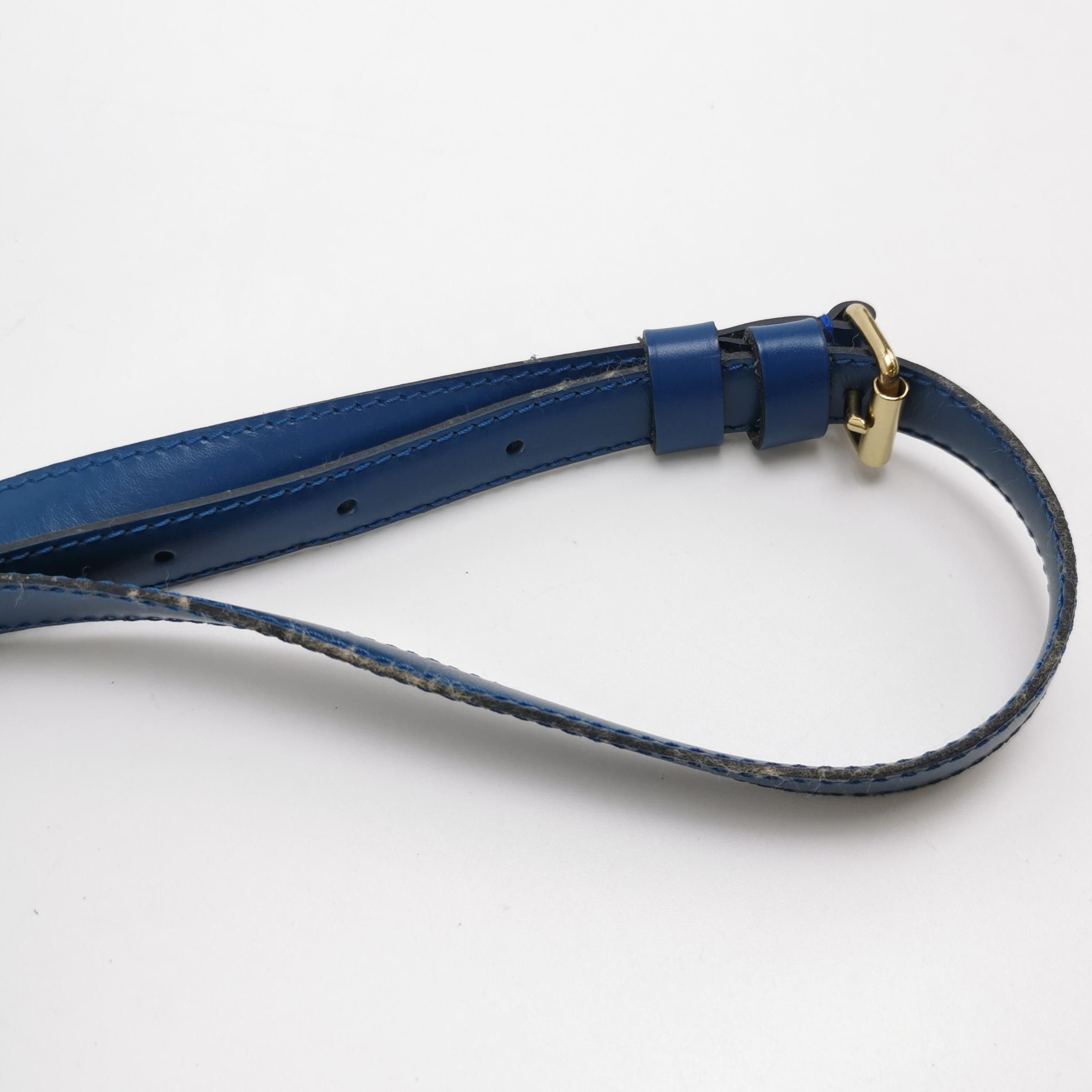 Louis Vuitton Louis Vuitton (LV) Cluny cowhide solid color water ripple f Size ONE SIZE - 8 Thumbnail