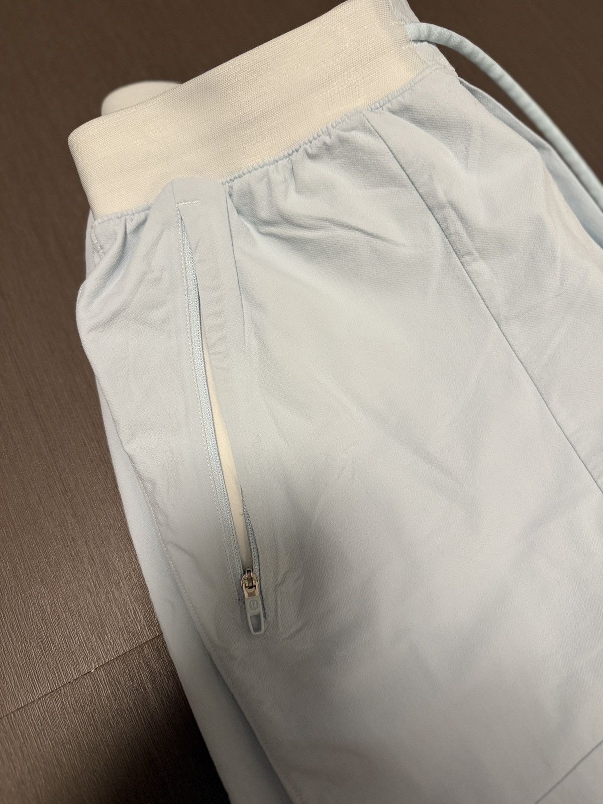 Lululemon Lululemon License to Train shorts Size US 33 - 3 Thumbnail