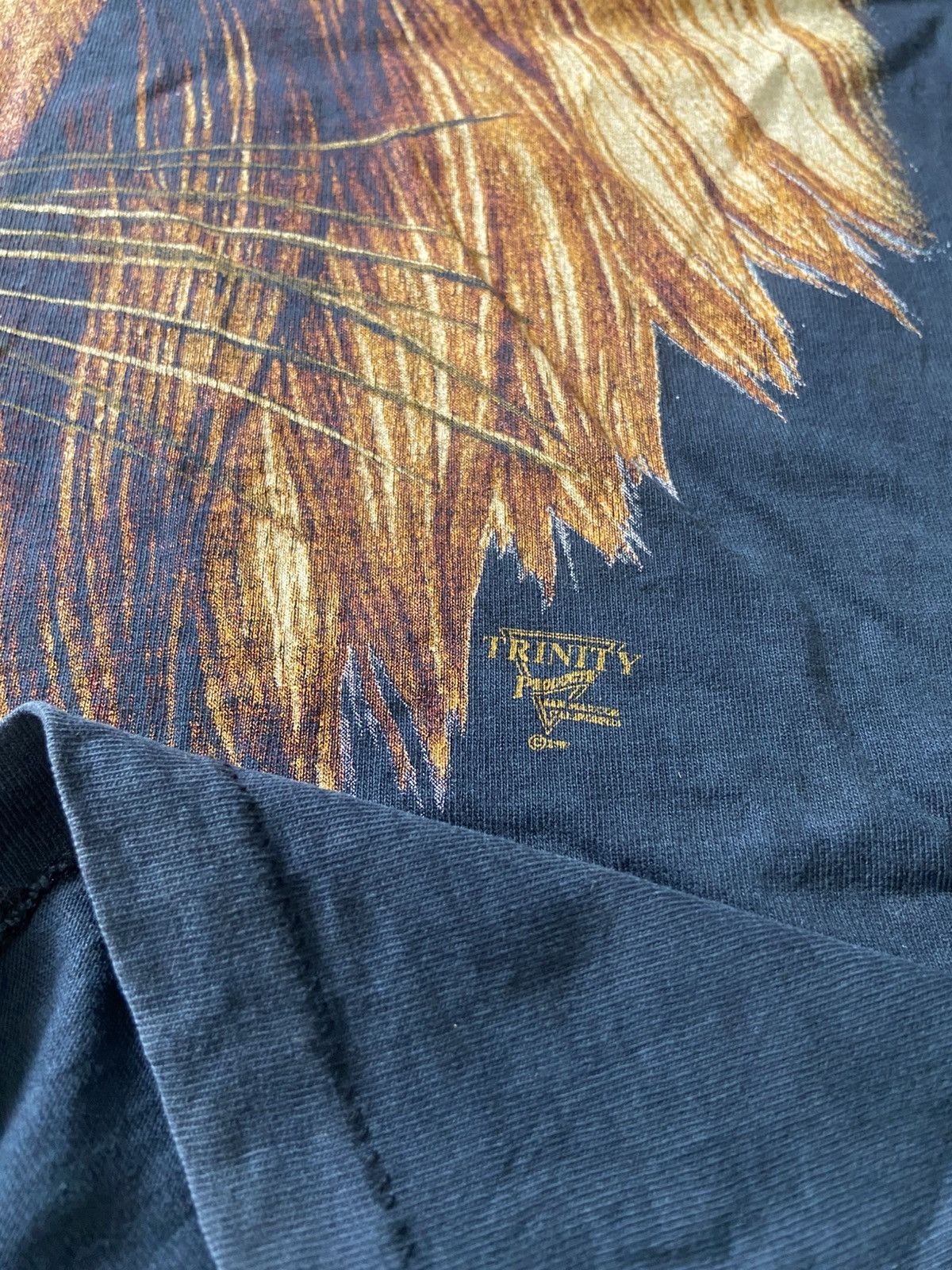 Vintage Vintage Lion King Trinity Sport Sun Faded Tee Size US XL / EU 56 / 4 - 4 Thumbnail