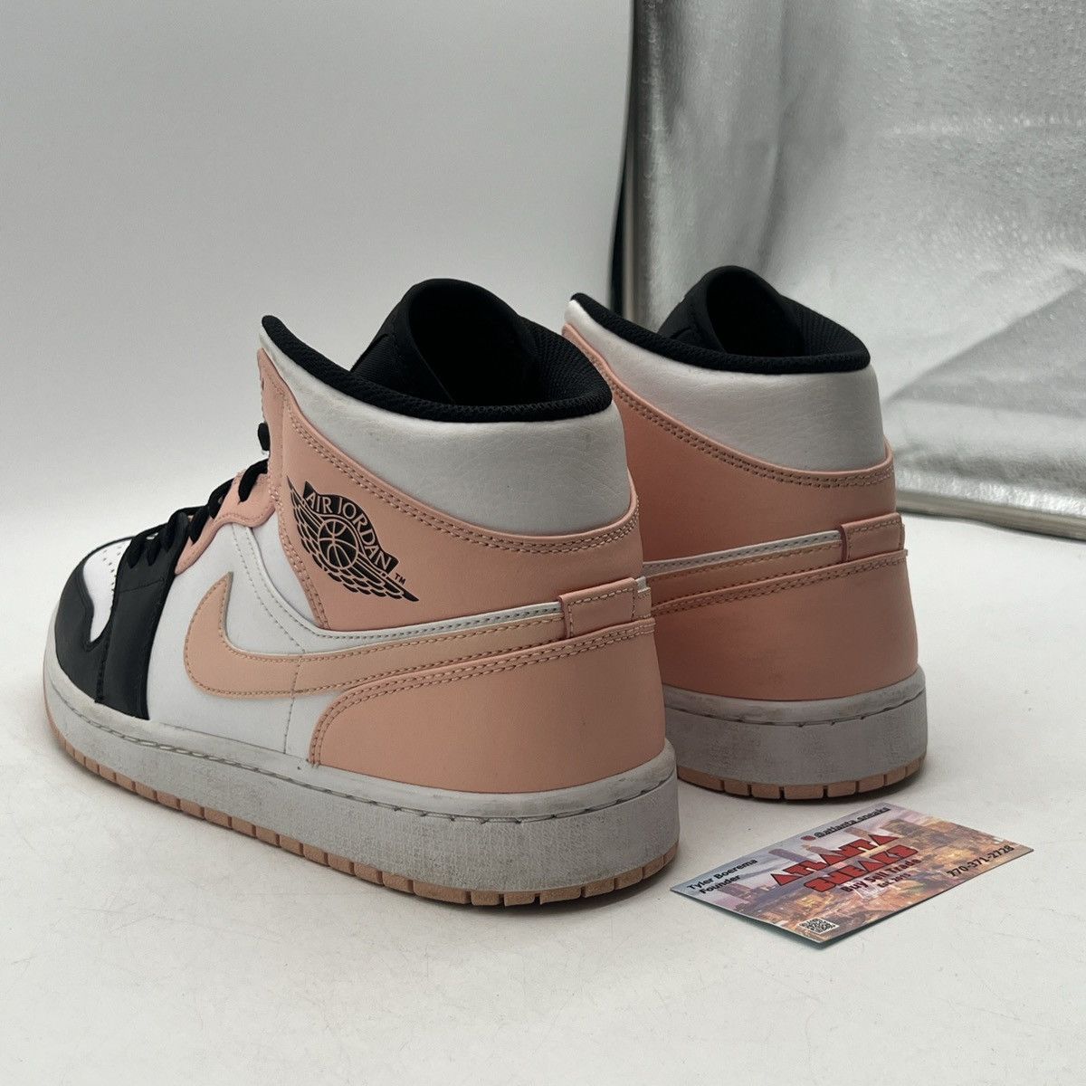 Nike Air Jordan 1 mid crimson tint Size US 10.5 / EU 43-44 - 4 Thumbnail