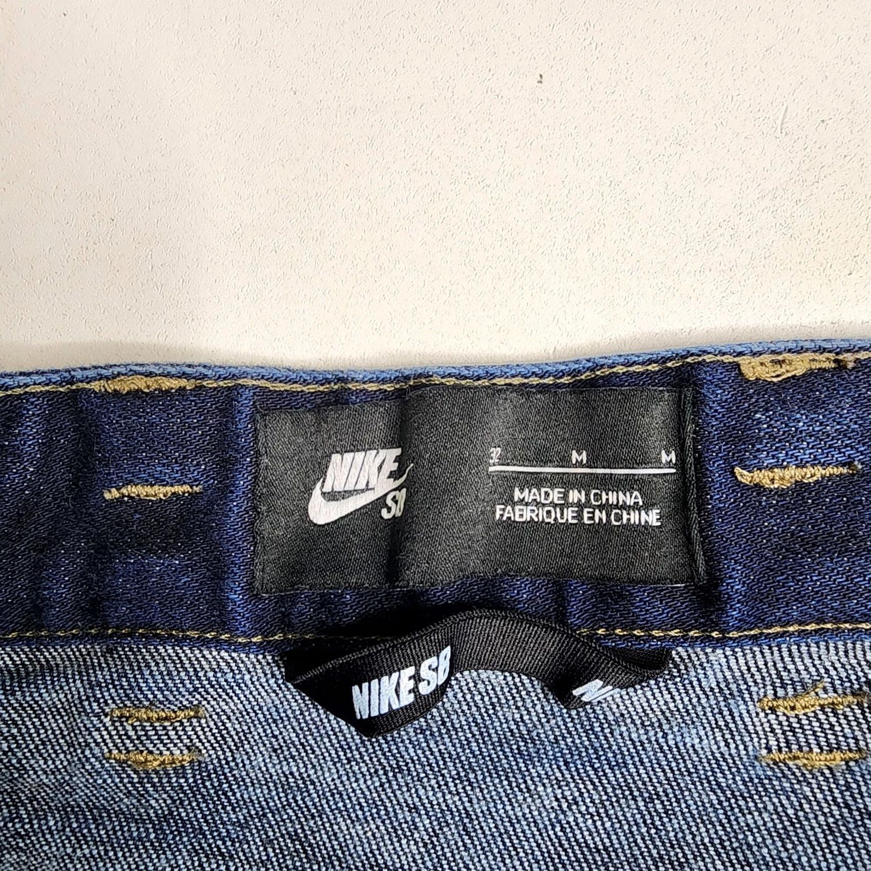 Nike Nike SB Jeans Denim Stretch Dark Wash 5 Pocket Skater Casual Size 30 x 28 Mens Blue 30x28 Street Sports Stretch Pocket Size US 30 / EU 46 - 4 Thumbnail