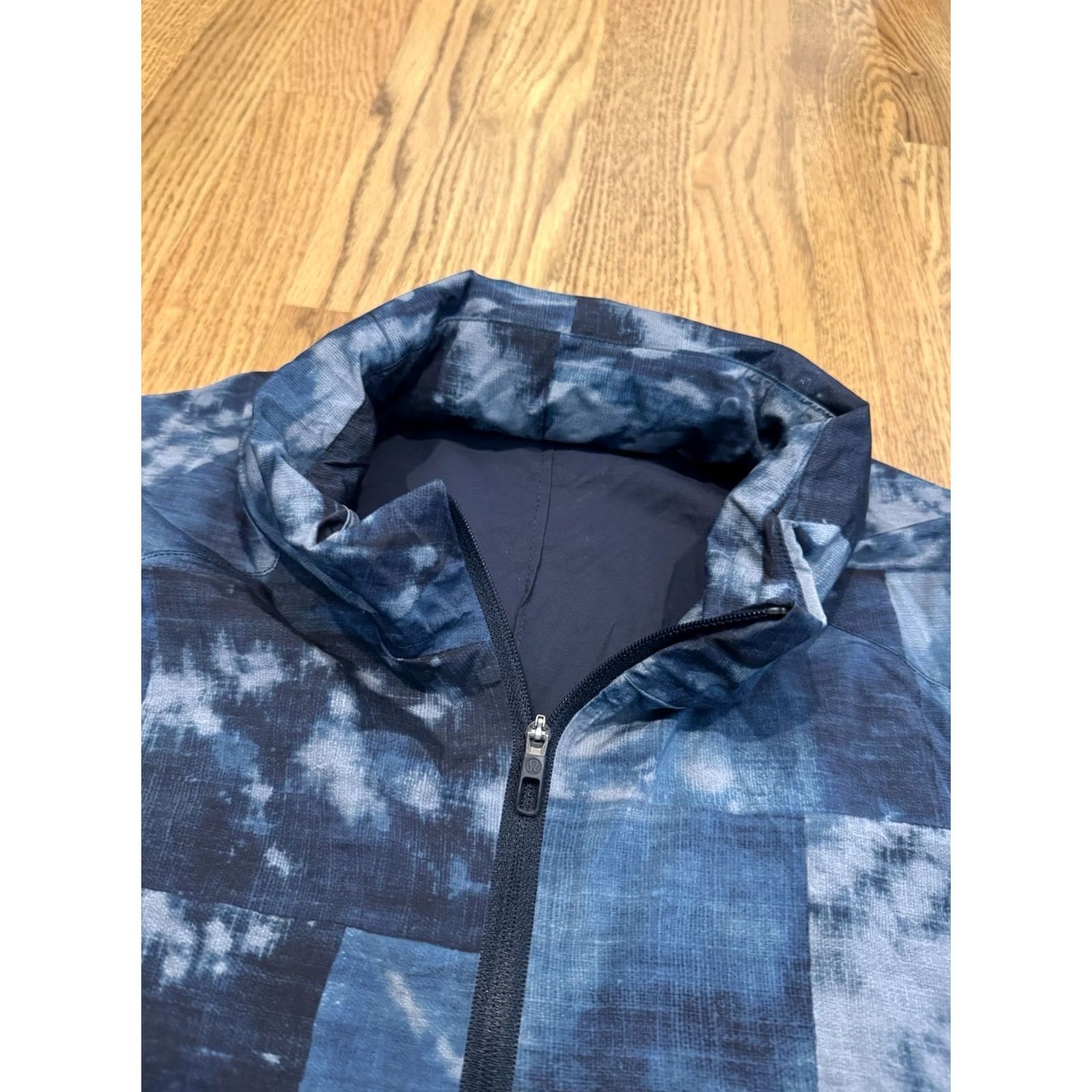 Lululemon Lululemon Active Windbreaker Jacket Men’s L Blue Full Zip Hooded Reflective Lightweight Outdoor Athleisure 90s? Size US L / EU 52-54 / 3 - 6 Thumbnail