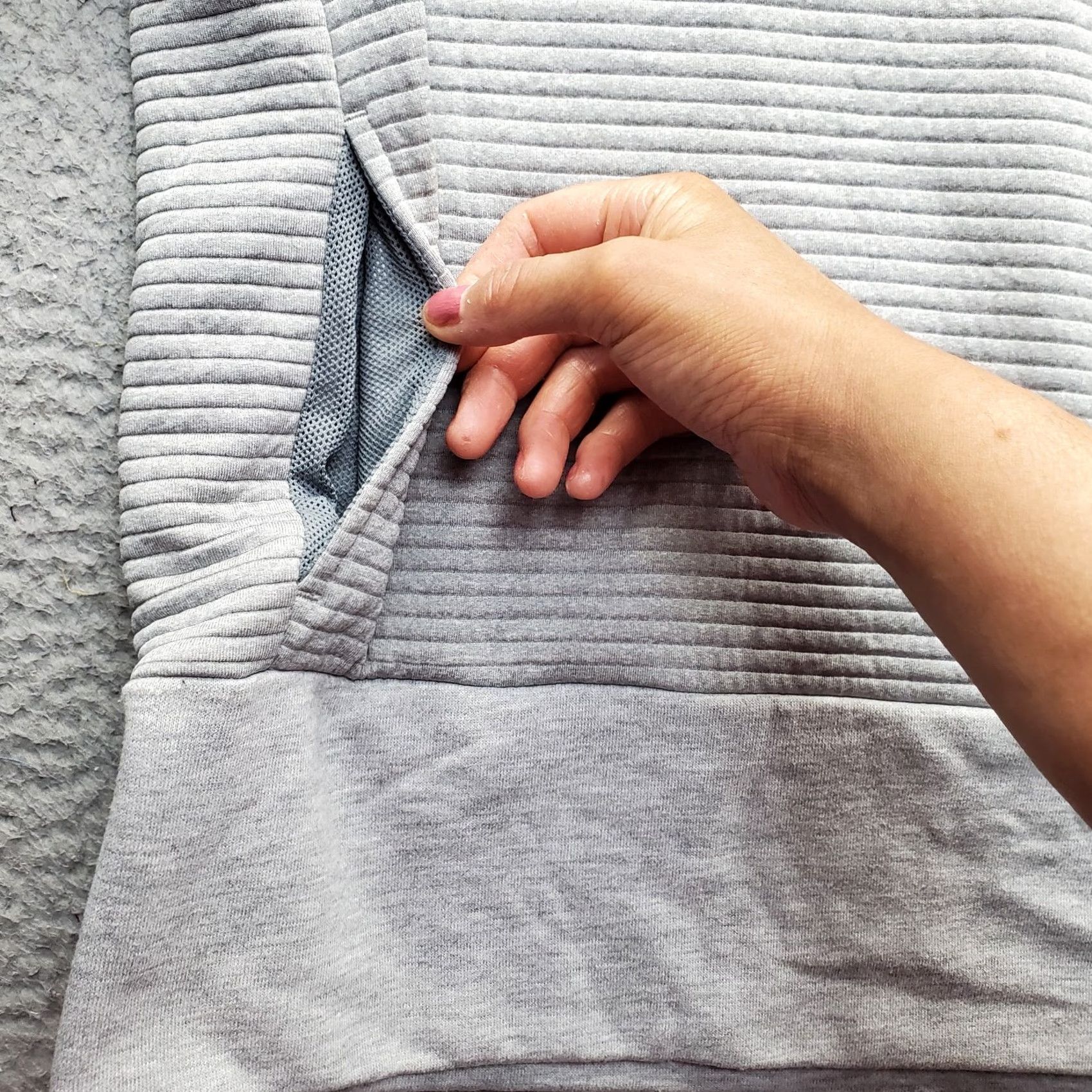 Nike Nike Dri-Fit Hoodie Womens Medium Gray Raglan Sleeve Zip? Drawstring Size M / US 6-8 / IT 42-44 - 7 Thumbnail