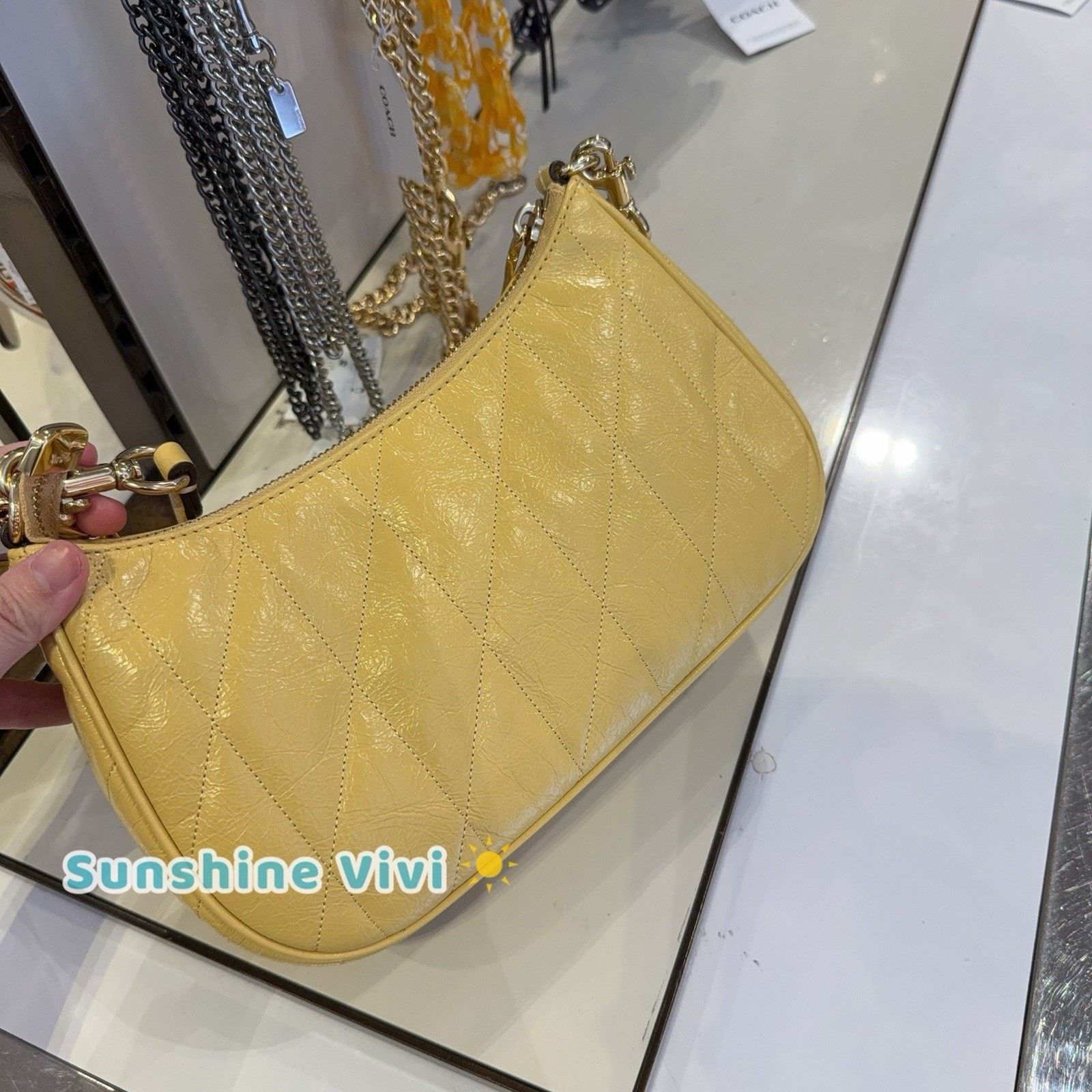 Coach NWT Coach CDY83 Teri Shoulder Bag leather Gold/Soft Yellow Size ONE SIZE - 4 Thumbnail
