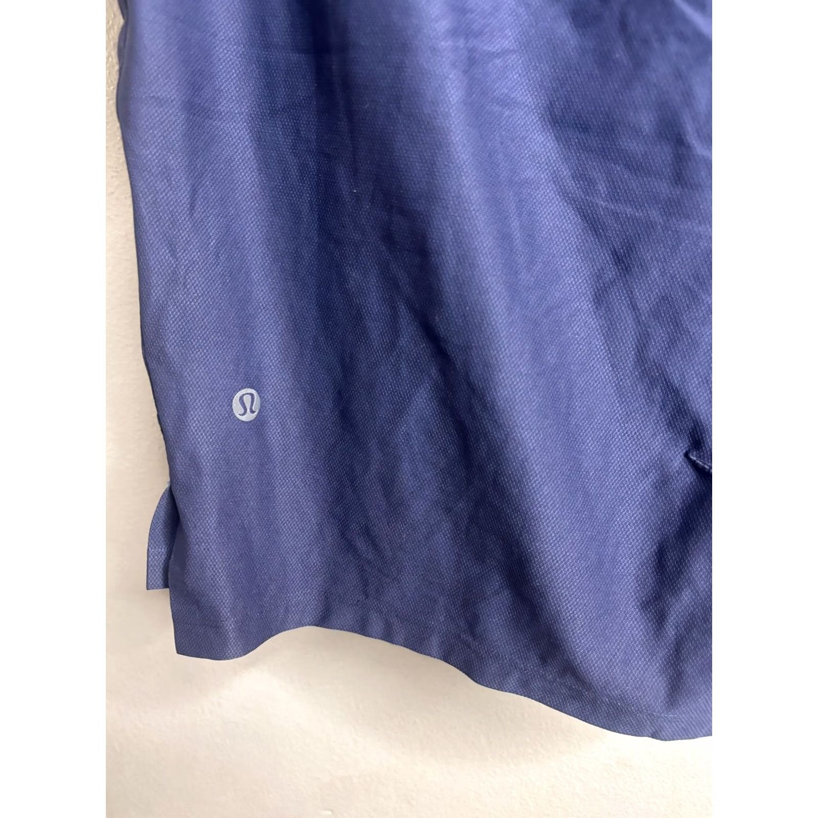 Lululemon Lululemon Mens Large Blue Running Shorts Athletic Drawstring Zip Pockets Size US 33 - 6 Thumbnail