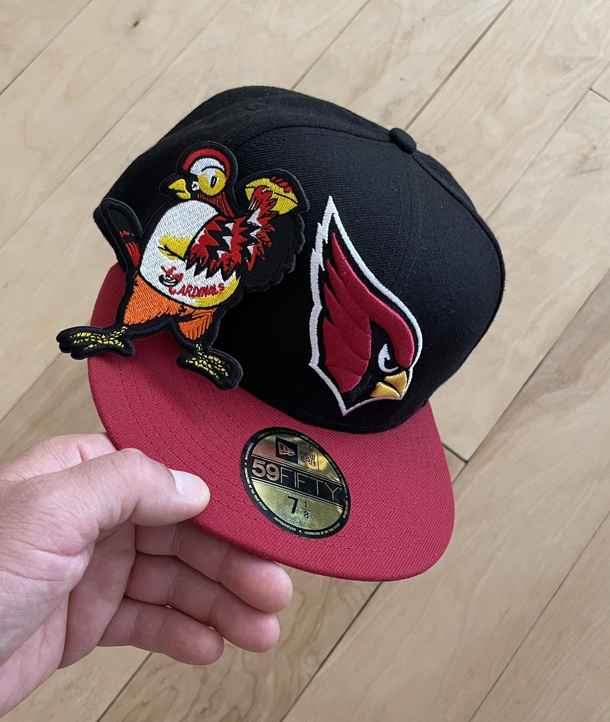 New Era 🔥 Cardinals Fitted 7 1/8 with vintage log patch Size ONE SIZE - 1 Thumbnail