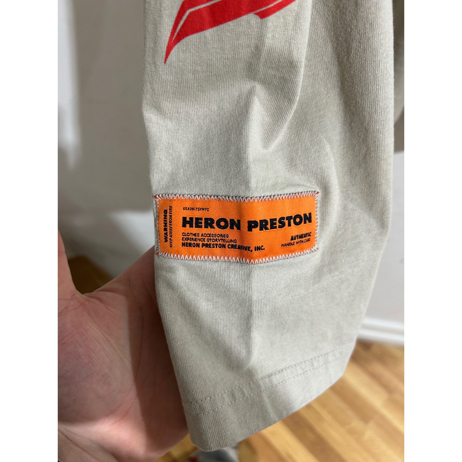 Heron Preston HERON PRESTON GLOBAL COLLAGE LS TEE SIZE LARGE Size US L / EU 52-54 / 3 - 3 Thumbnail
