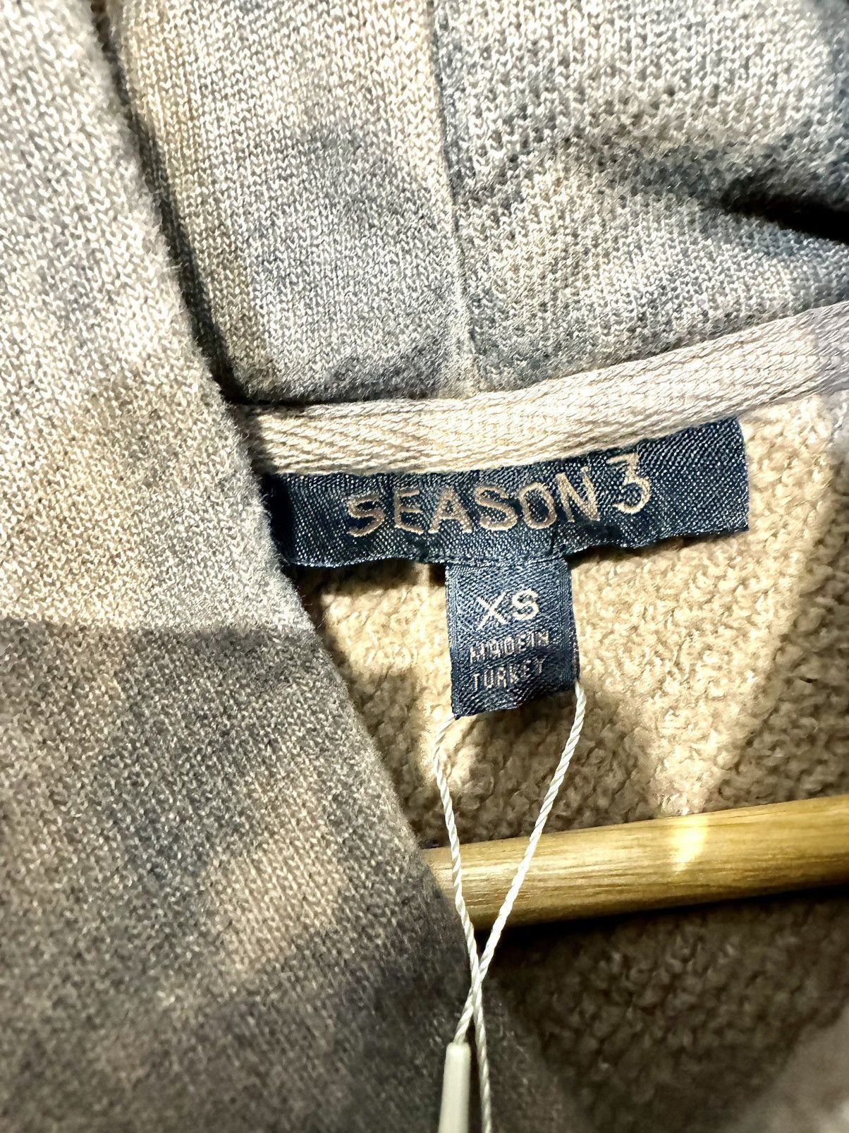 Kanye West × Yeezy NEW with Tags —YEEZY SEASON 3– @2016 CAMO TREE 🌲 Size US S / EU 44-46 / 1 - 6 Thumbnail