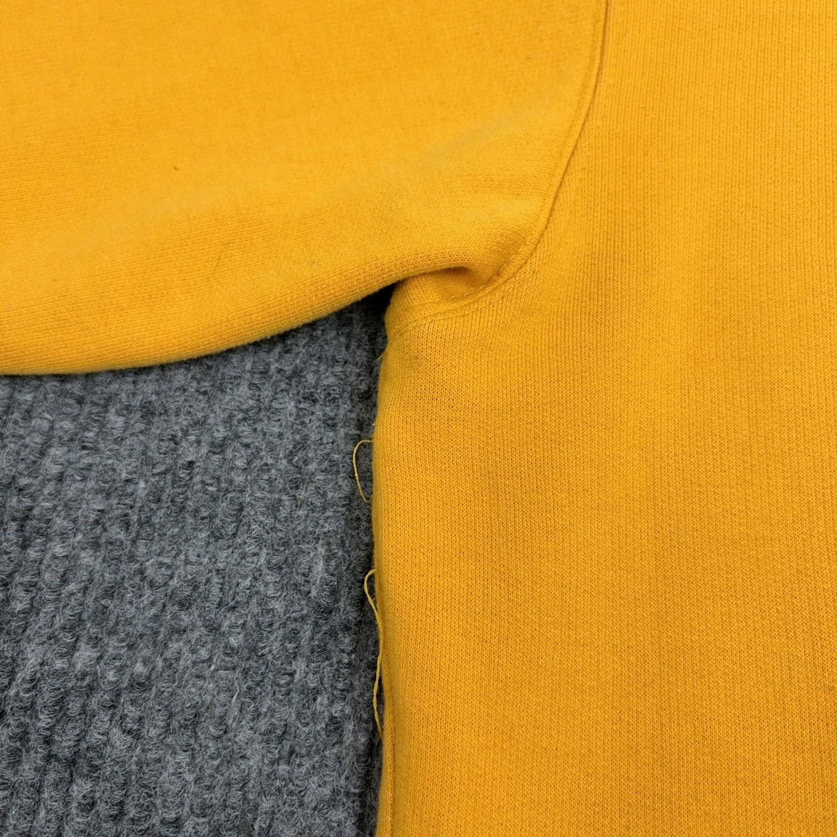 Vintage MV Sport Hoodie Mens XL Yellow Long Island New York Graphic Fleece Streetwear Size US XL / EU 56 / 4 - 2 Thumbnail