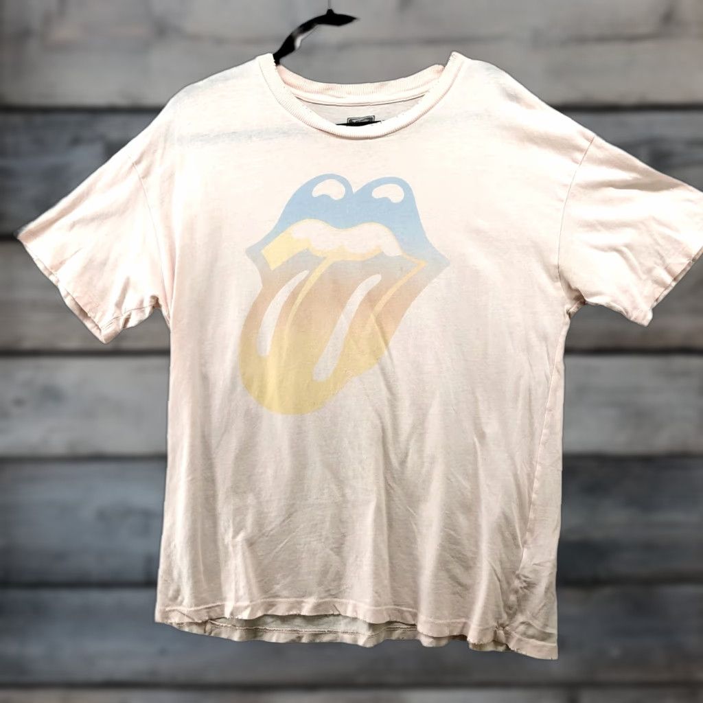 American Eagle Outfitters American Eagle Outfitters Rolling Stones Band Tee Womens S Pink Oversized T Shirt Distressed Size S / US 4 / IT 40 - 1 Thumbnail