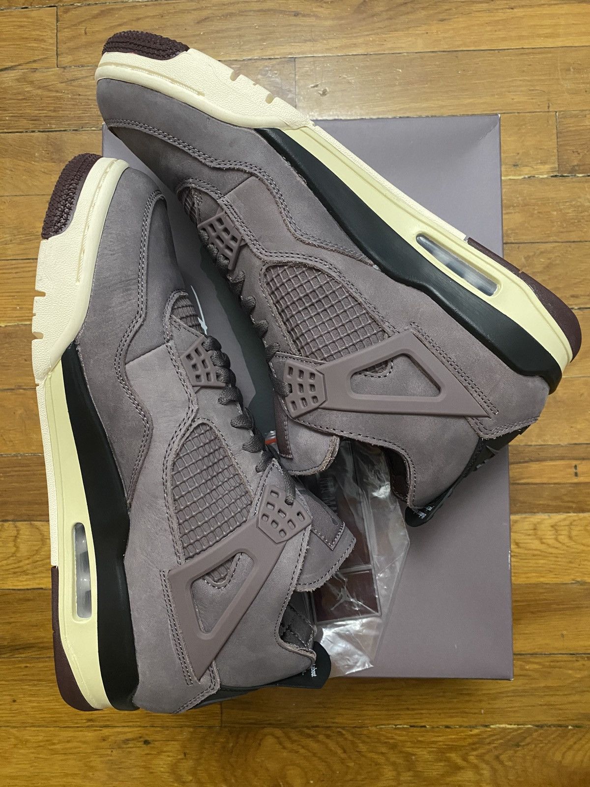 A Ma Maniere × Jordan Brand × Nike Size 10.5 - Air Jordan 4 Retro SP A Ma Maniere Mocha Men’s Size US 10.5 / EU 43-44 - 6 Thumbnail