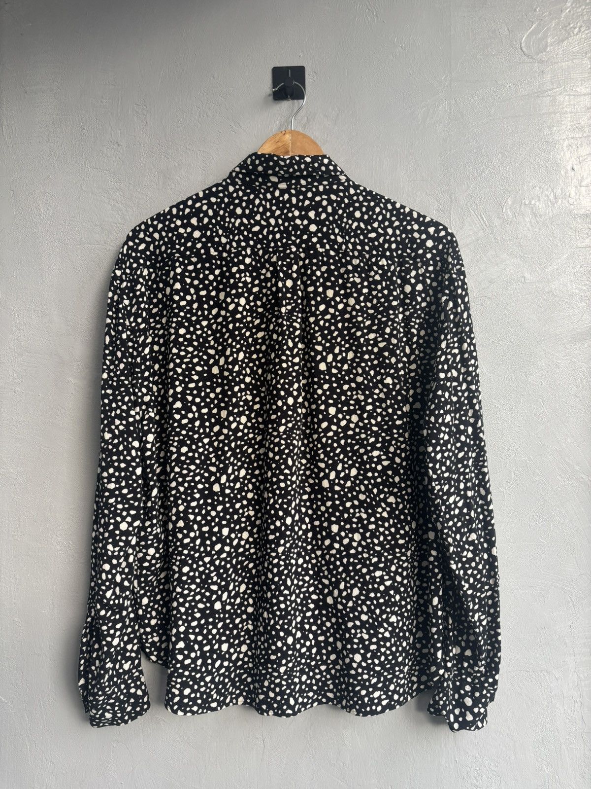 Saint Laurent Paris Saint Laurent SS2019 viscose leopard shirt Size US L / EU 52-54 / 3 - 3 Thumbnail