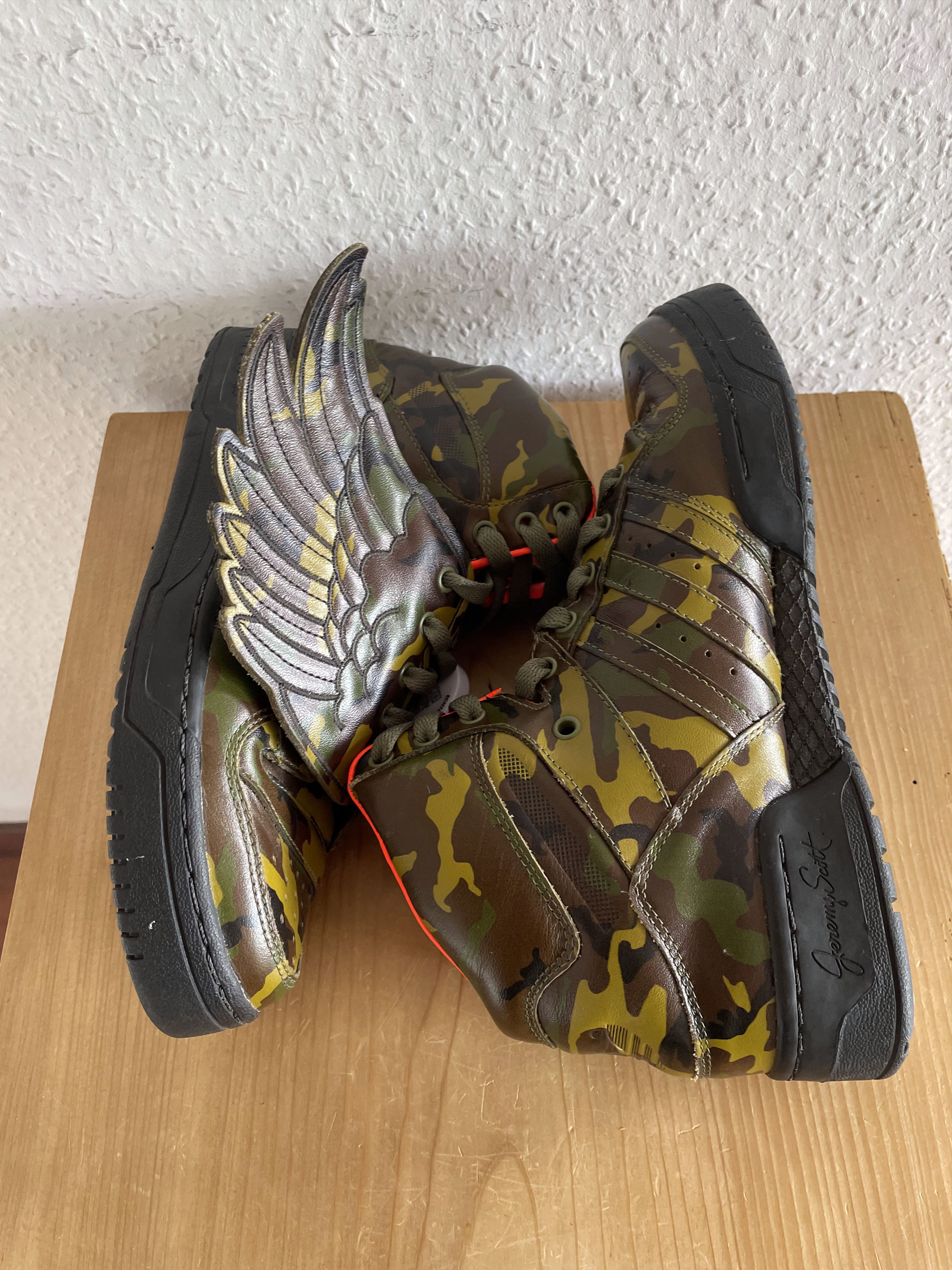 Adidas × Jeremy Scott Wings 1.0 Camo Leather Size US 7 / EU 40 - 10 Thumbnail