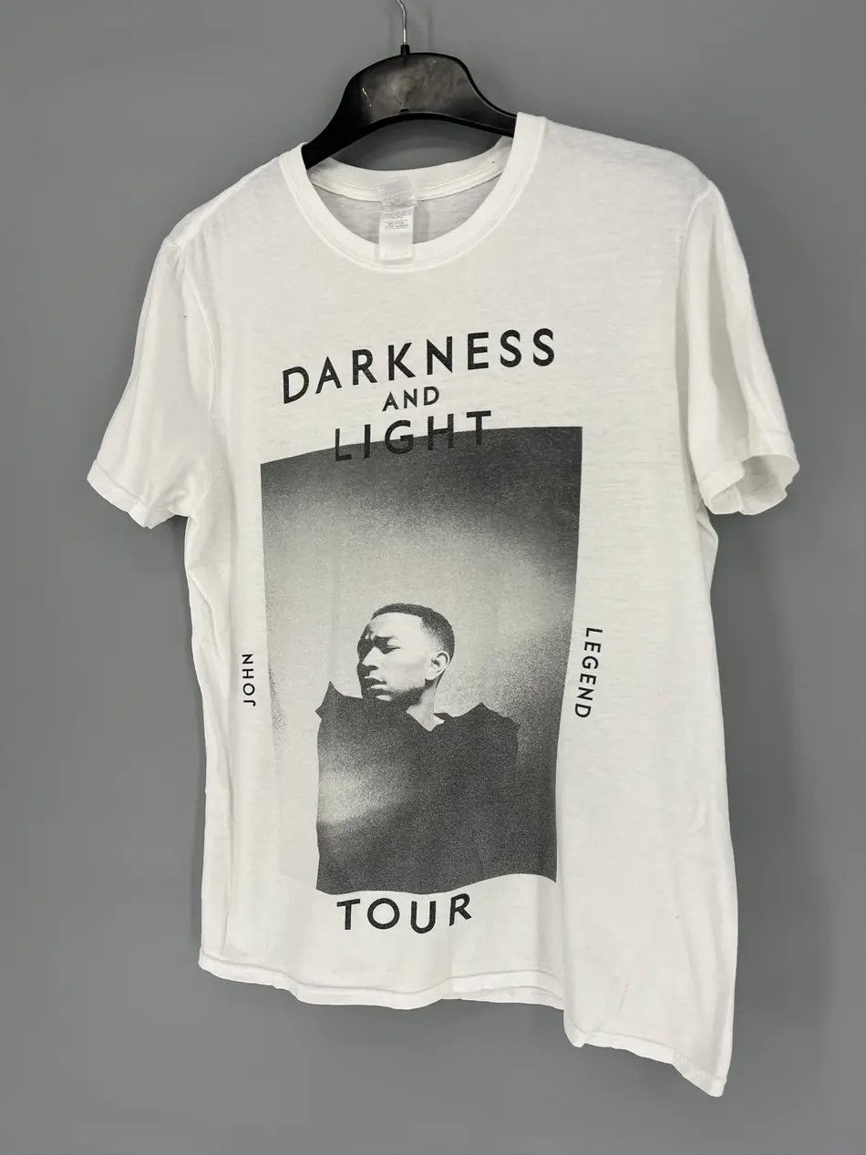 Band Tees Vintage Y2K John Legend Darkness+Light Tour 2017 Shirt M Size US M / EU 48-50 / 2 - 4 Thumbnail