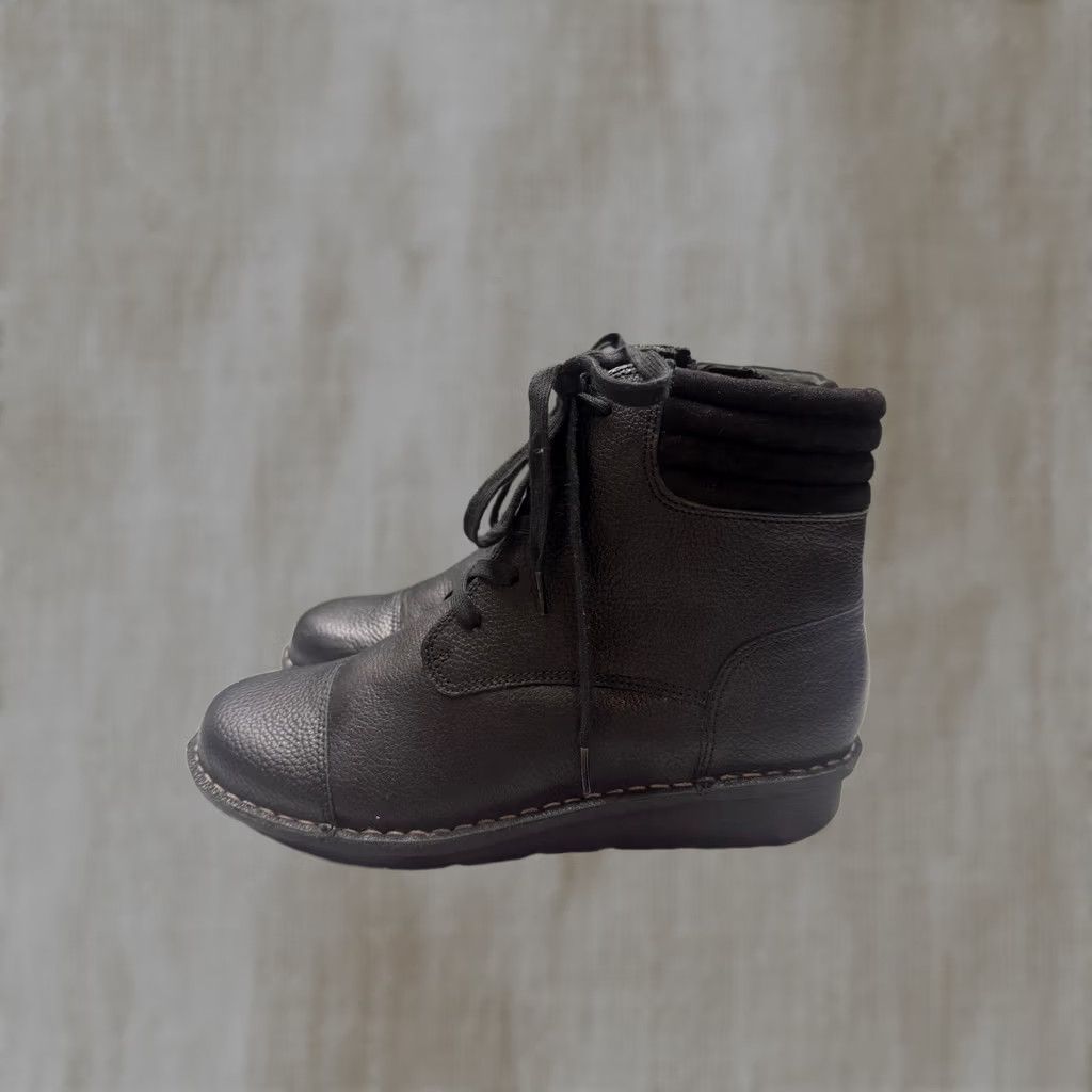 Clarks Clarks Ankle Boots Womens Black Leather Lace Up Side Zip 8.5M Size US 10 / IT 40 - 1 Thumbnail