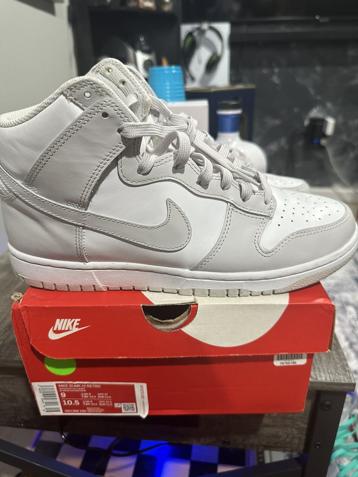 Nike NIKE DUNK HI RETRO Size US 9 / EU 42 - 4 Thumbnail