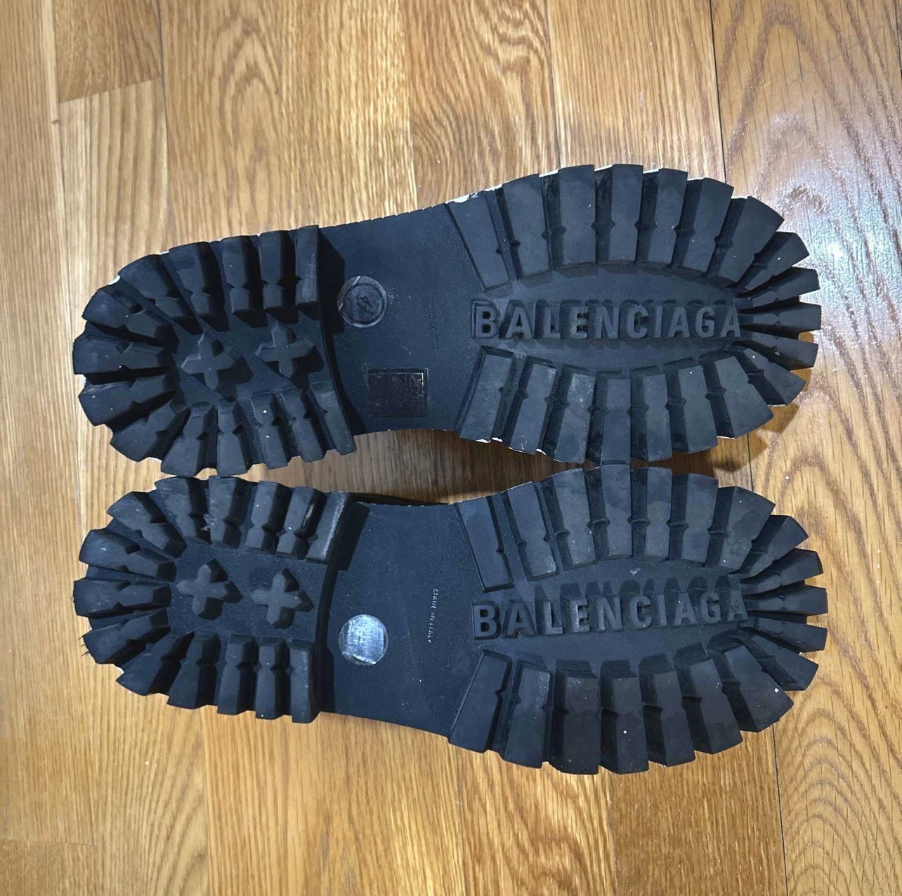 Balenciaga Strike Lace Up Boot “Marker Pen Print” Size 41 display picture 2