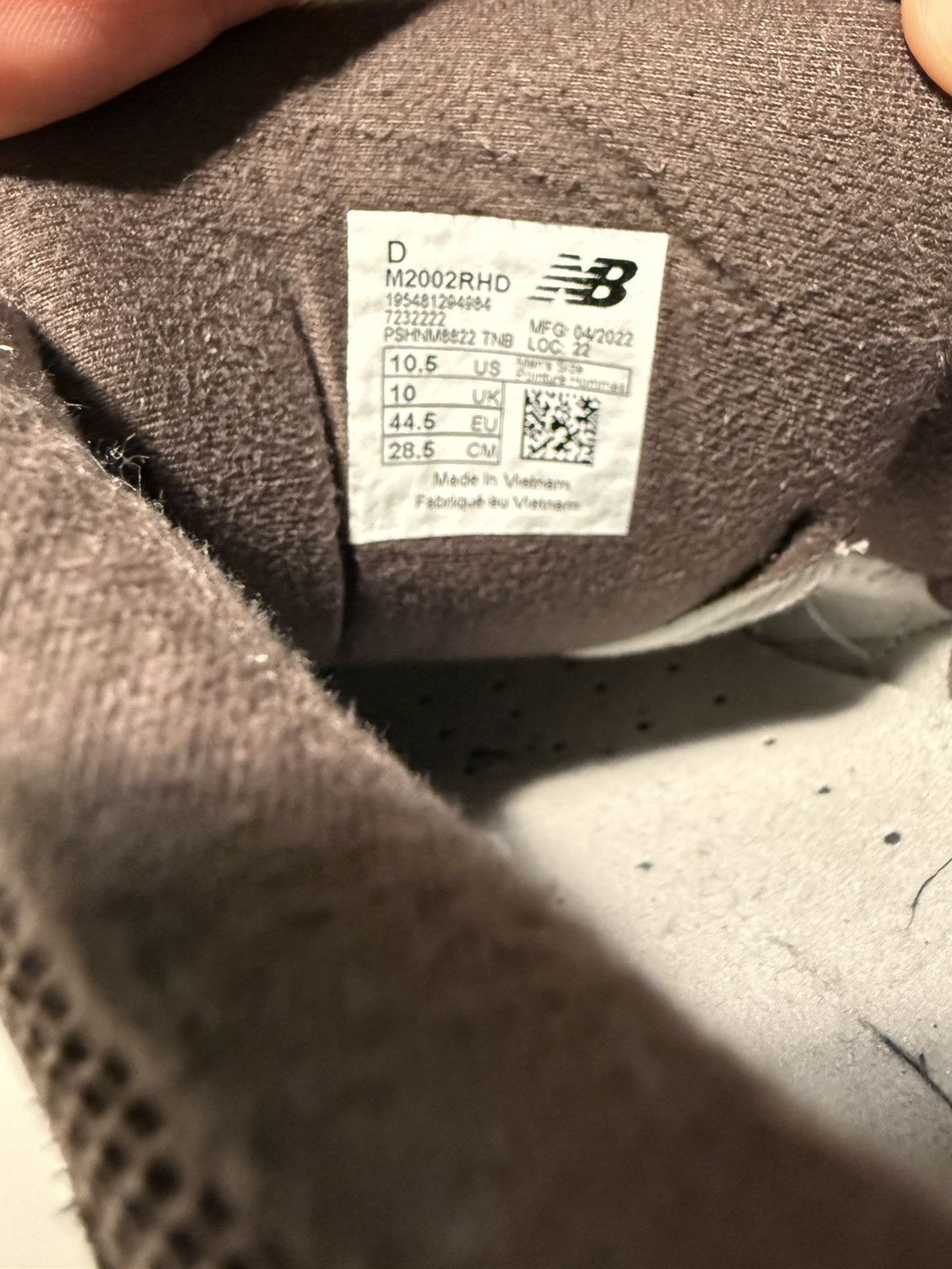 New Balance New Balance 2002R Black Fig Size US 10.5 / EU 43-44 - 6 Thumbnail