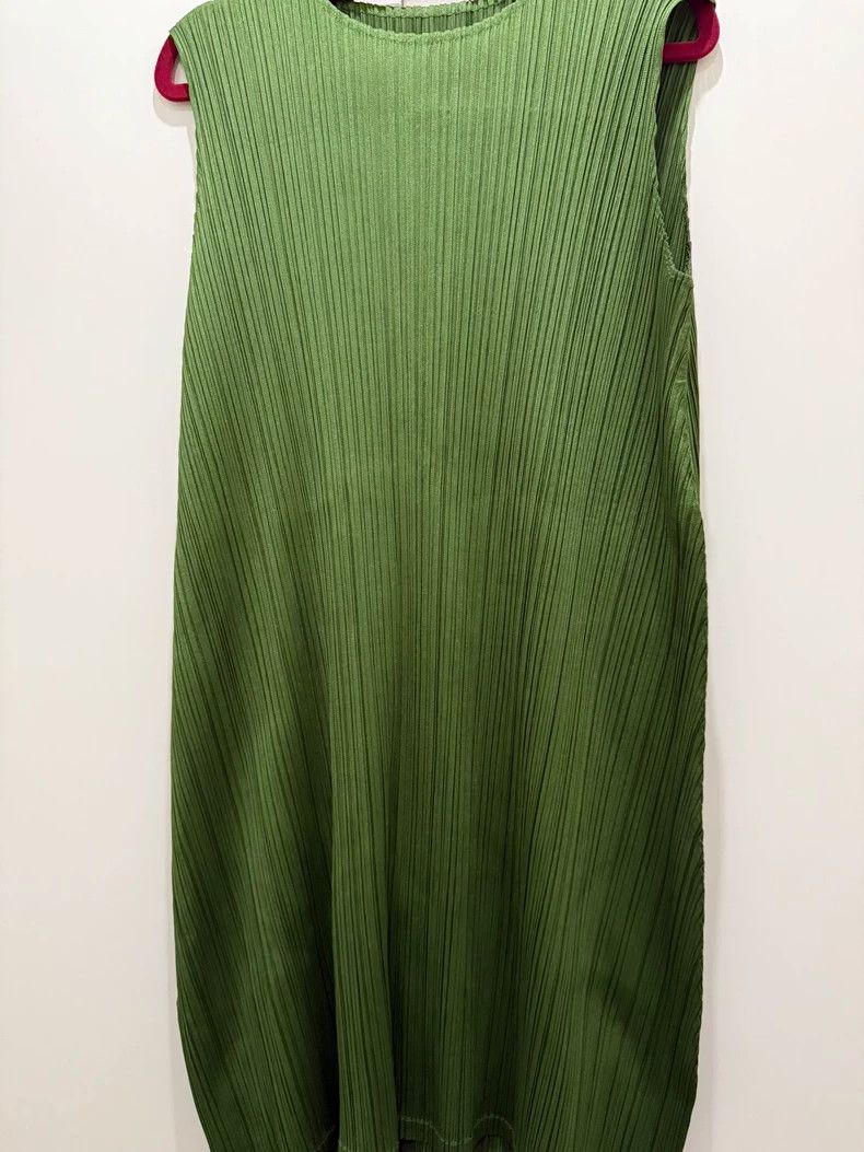 Issey Miyake Issey Miyake Green pleated skirt Size M / US 6-8 / IT 42-44 - 1 Thumbnail